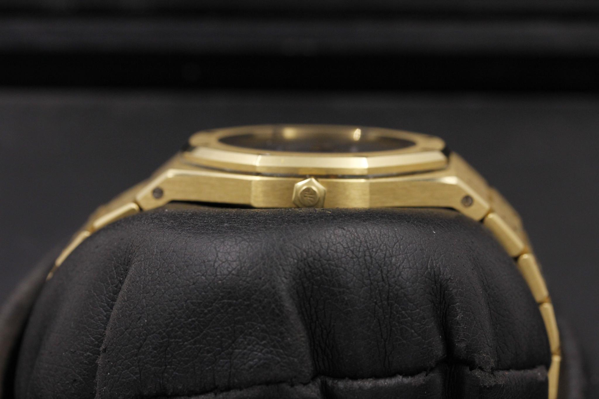 Watch Image 3