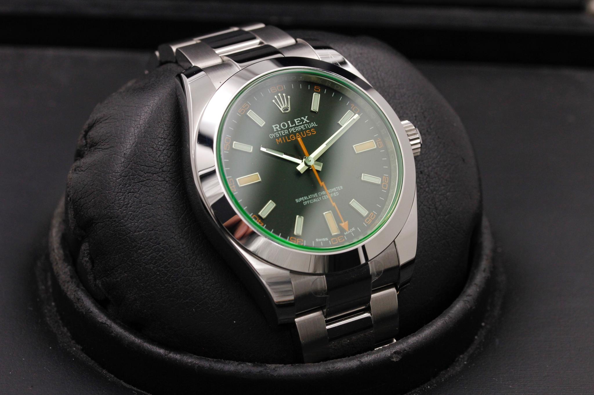 Watch Image 11