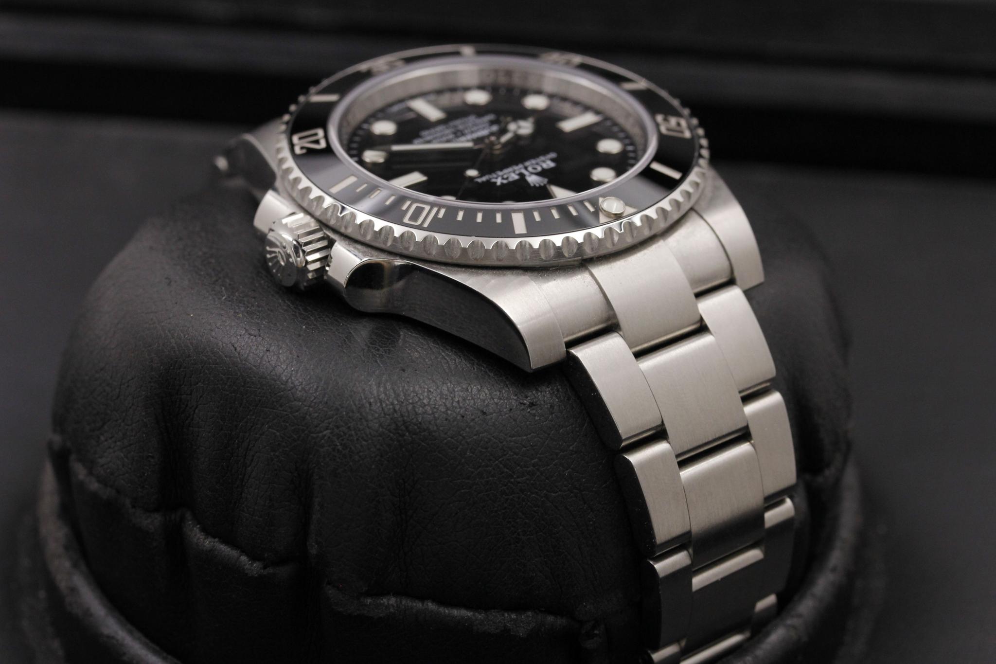 Watch Image 4