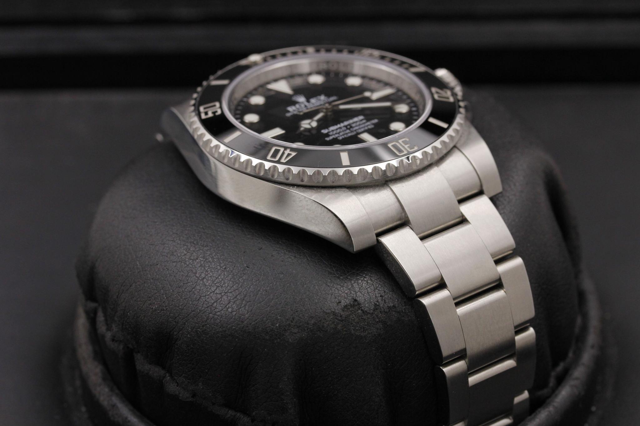 Watch Image 6