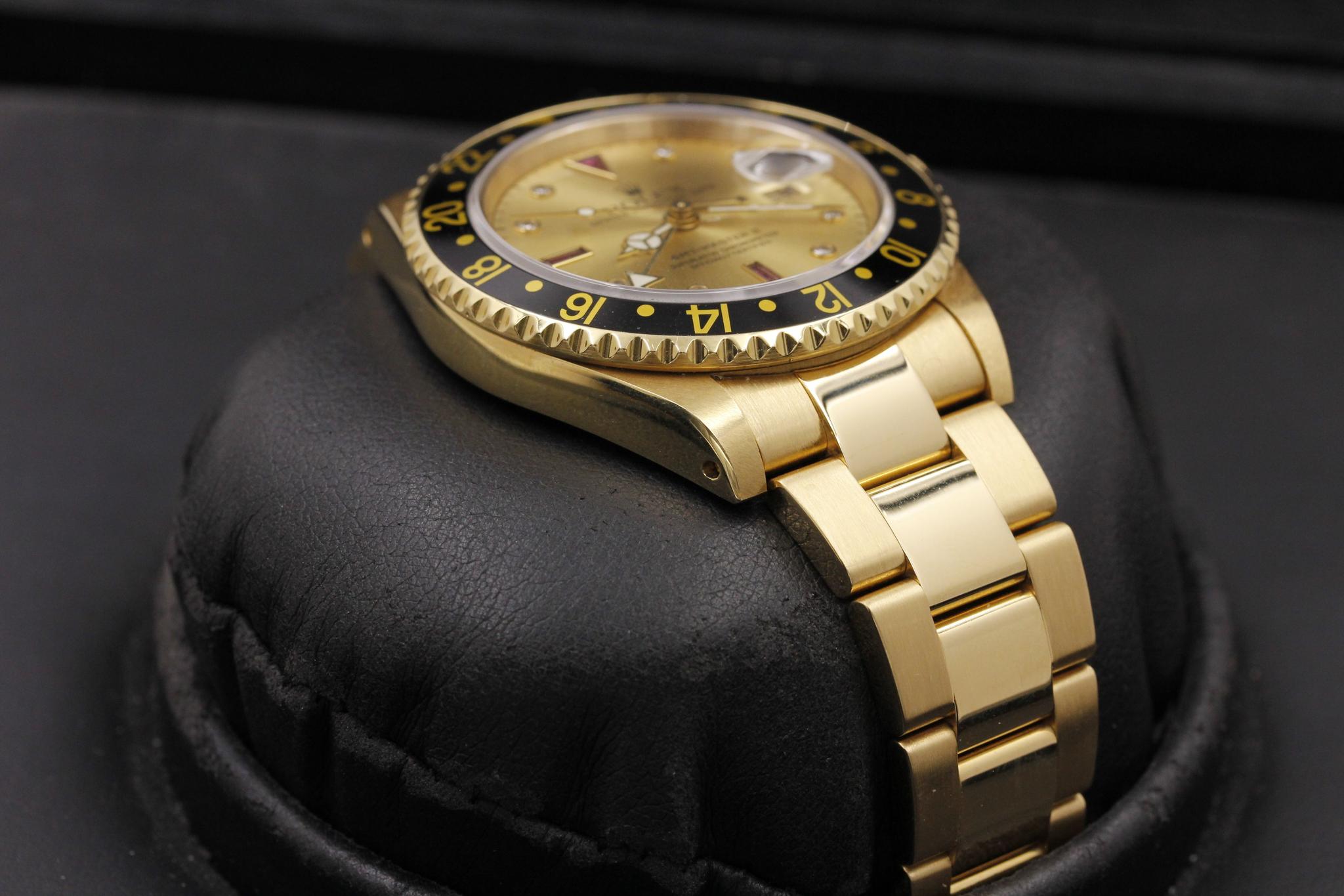 Watch Image 6