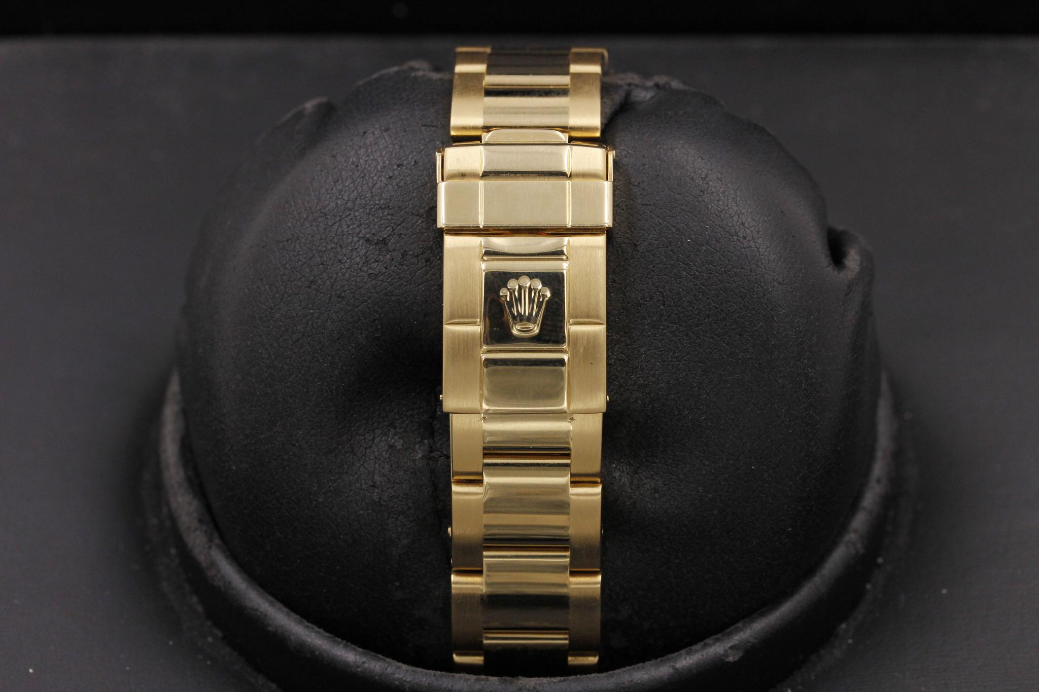Watch Image 8