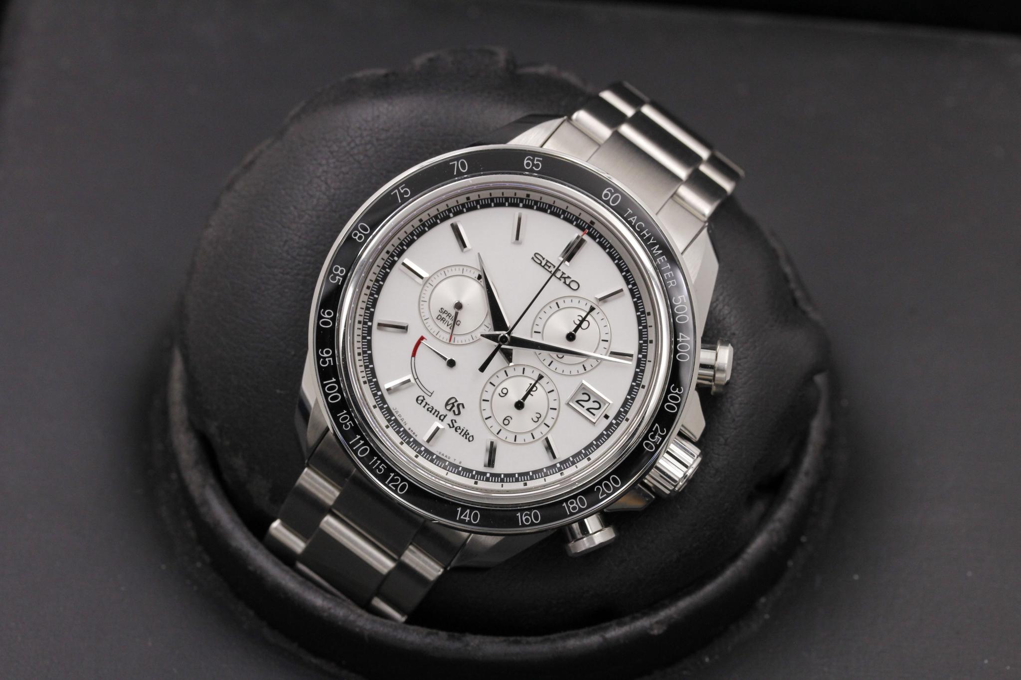 Watch Image 9