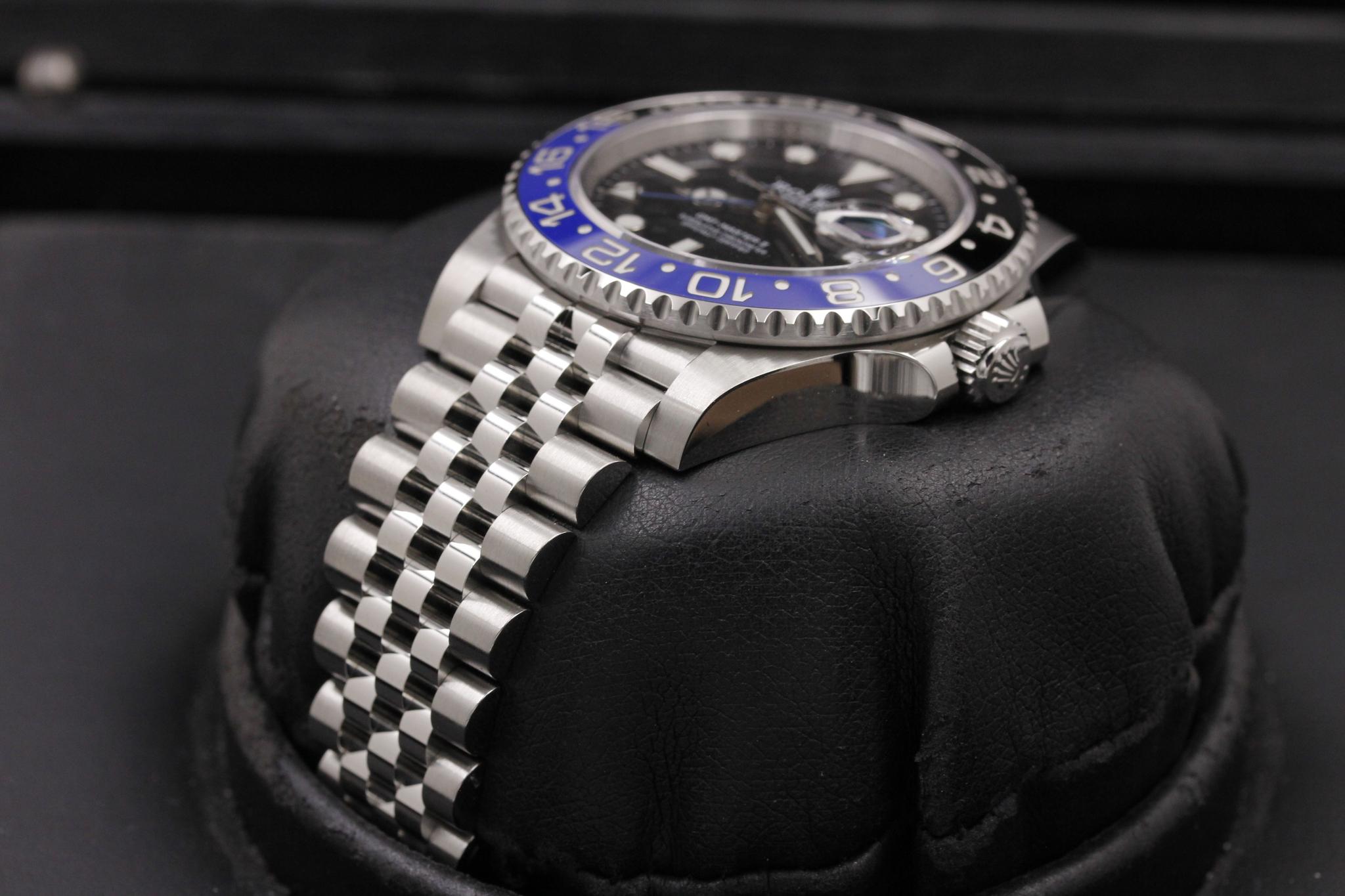 Watch Image 2