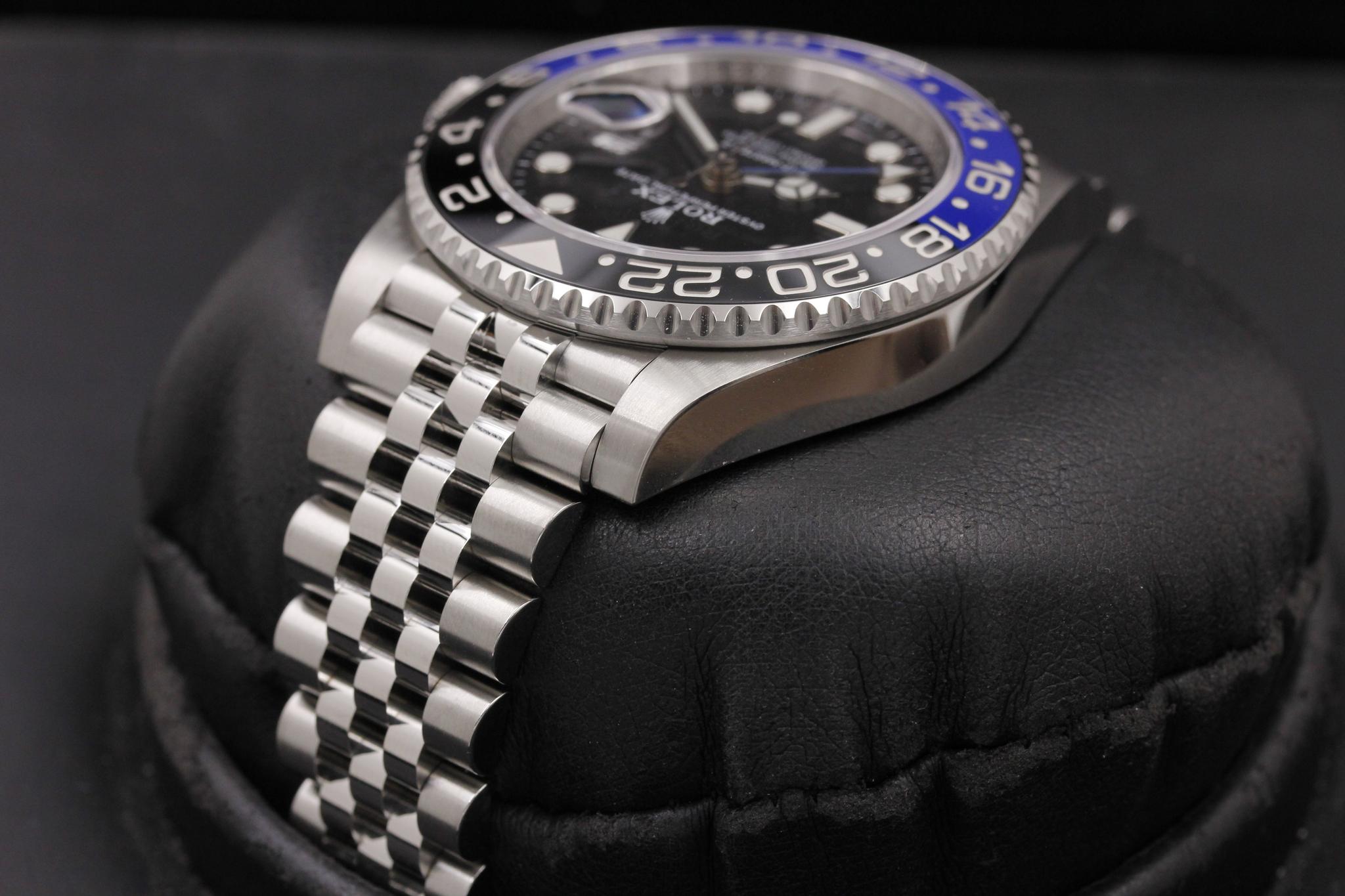 Watch Image 5