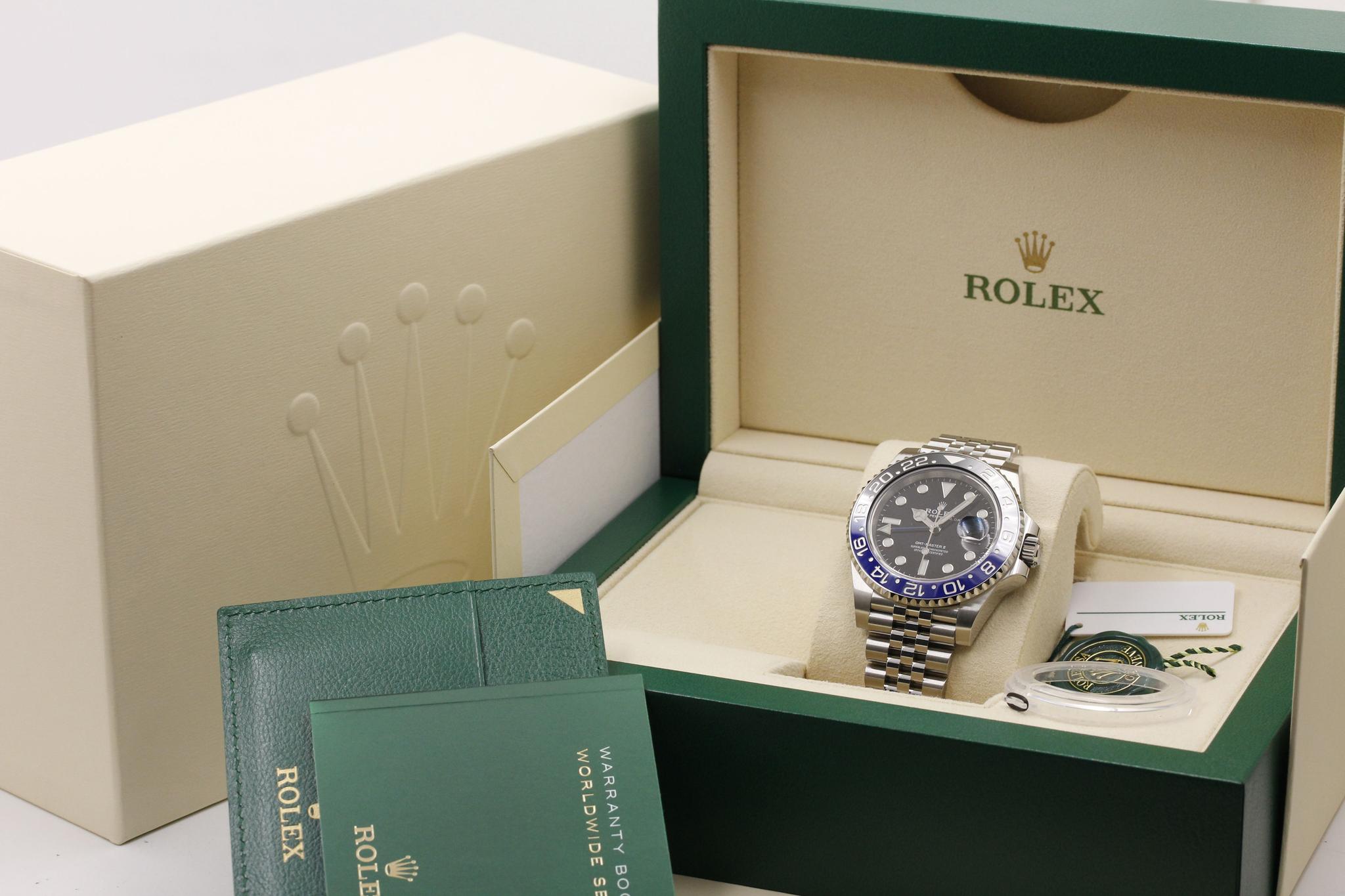 Watch Image 11