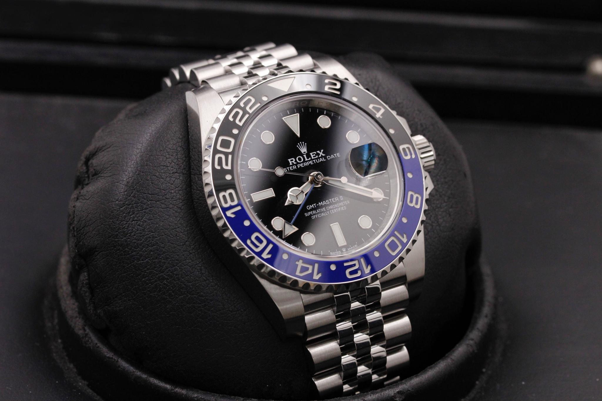 Watch Image 10