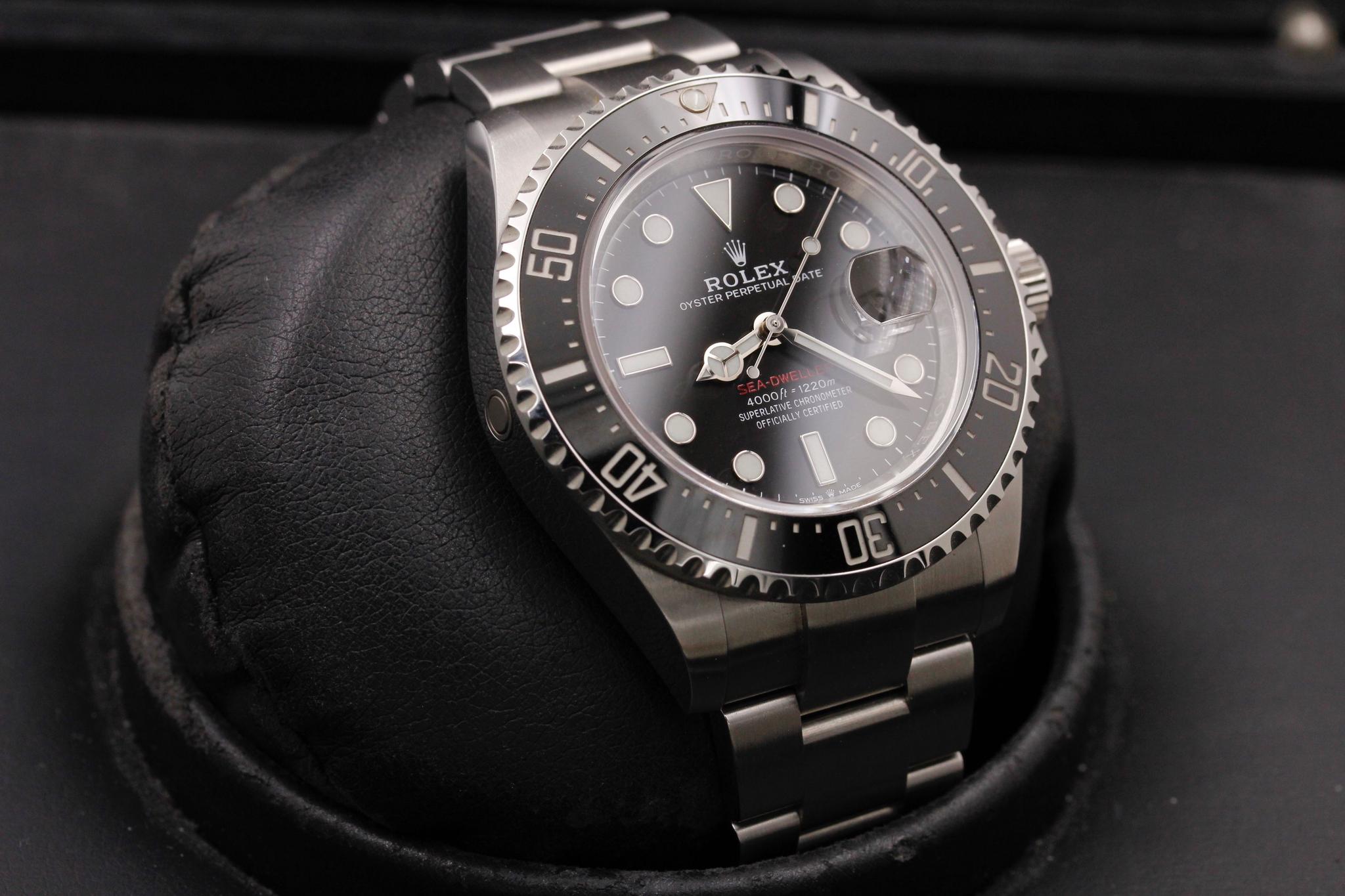Watch Image 10
