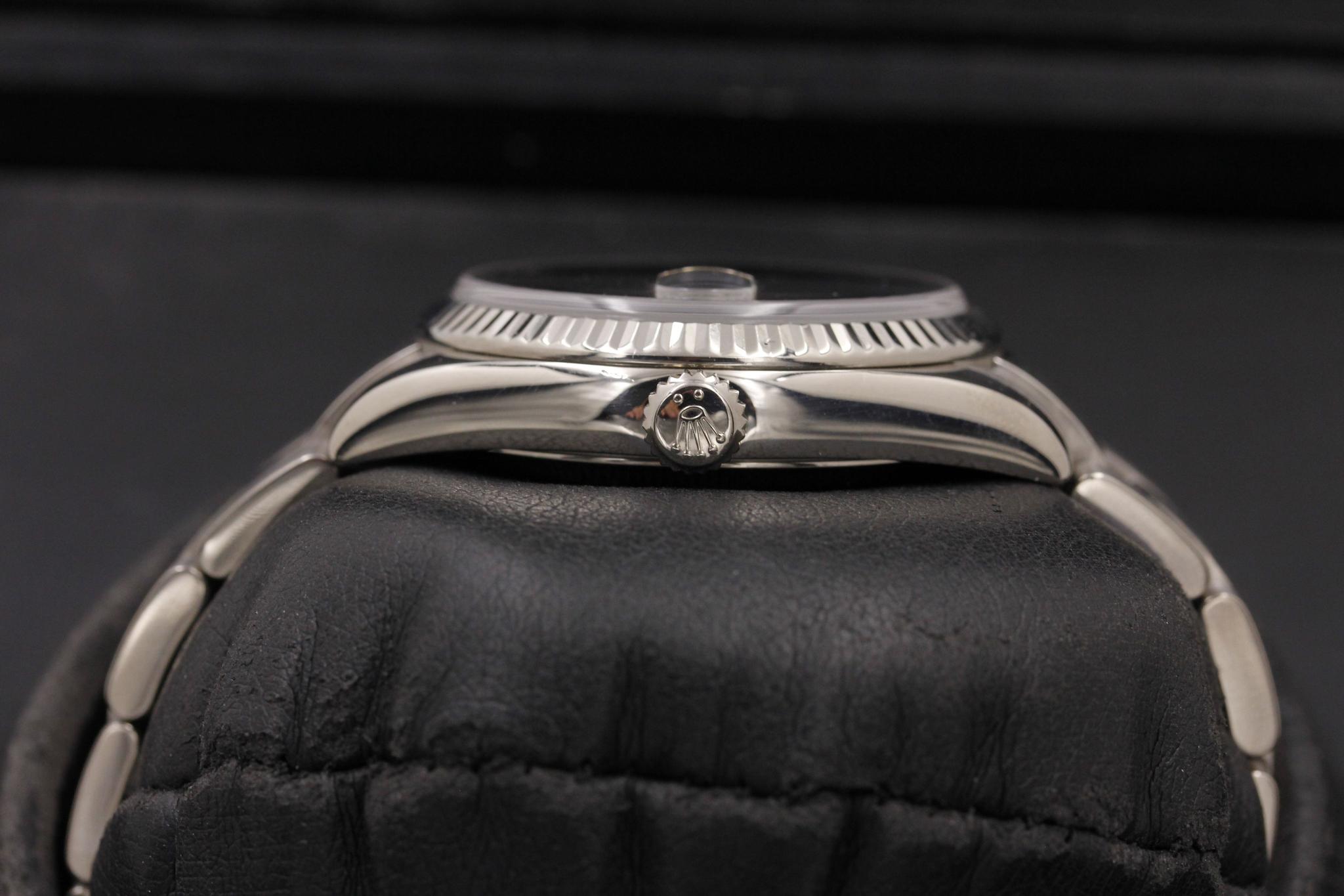 Watch Image 3