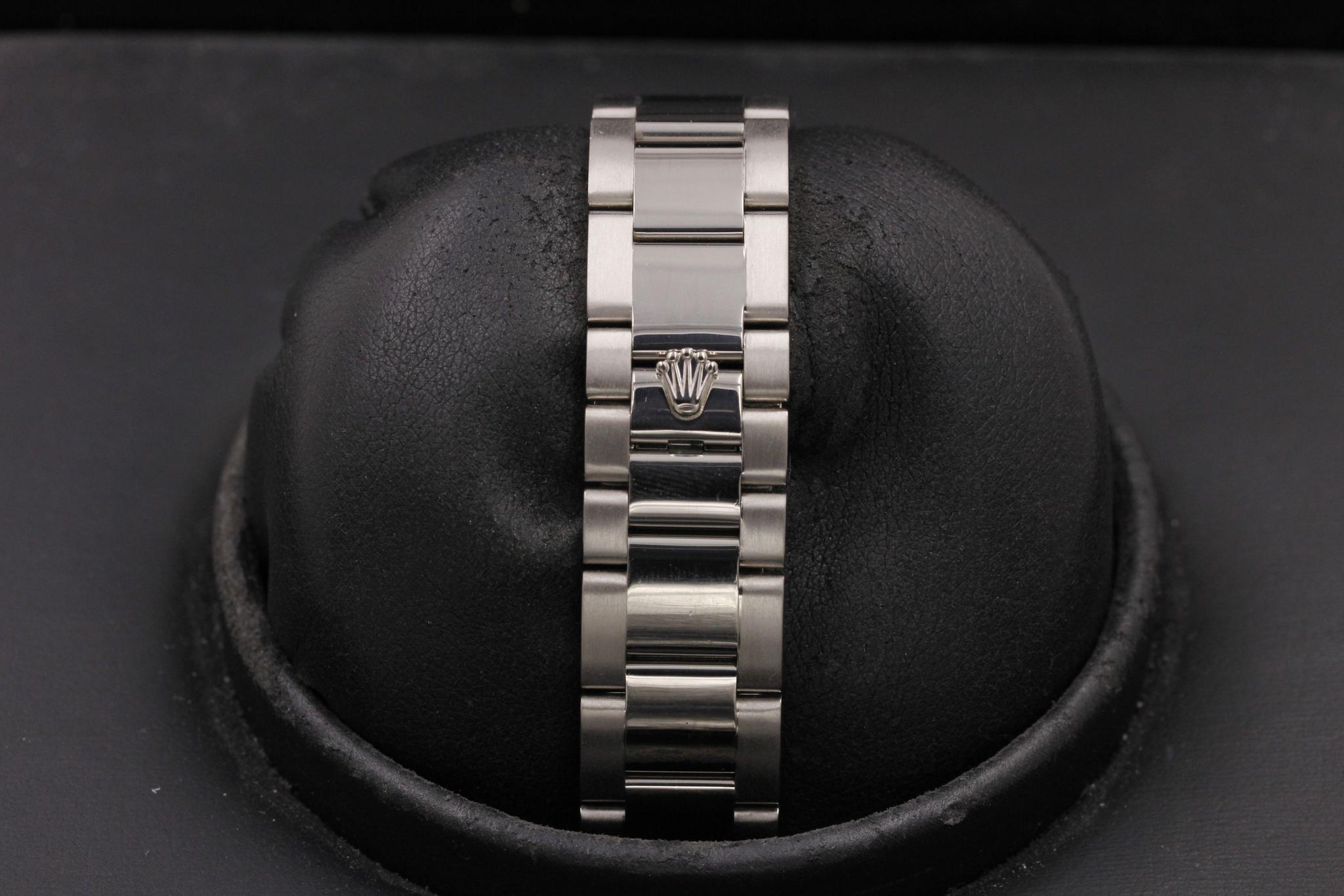 Watch Image 8
