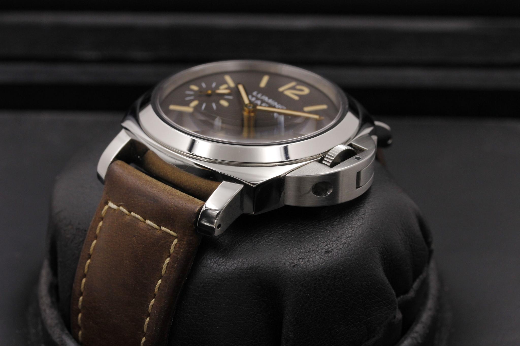 Watch Image 2