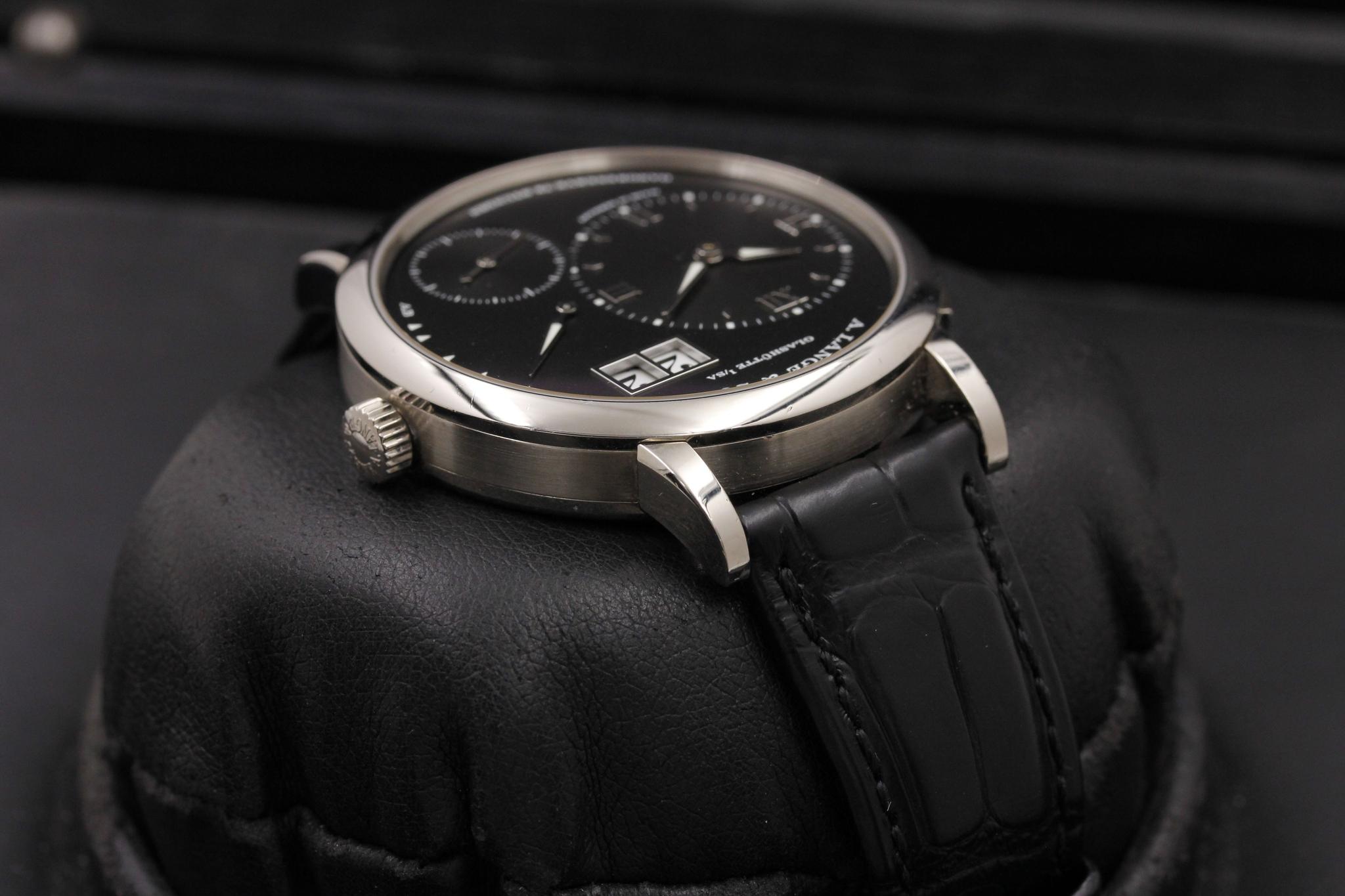 Watch Image 4