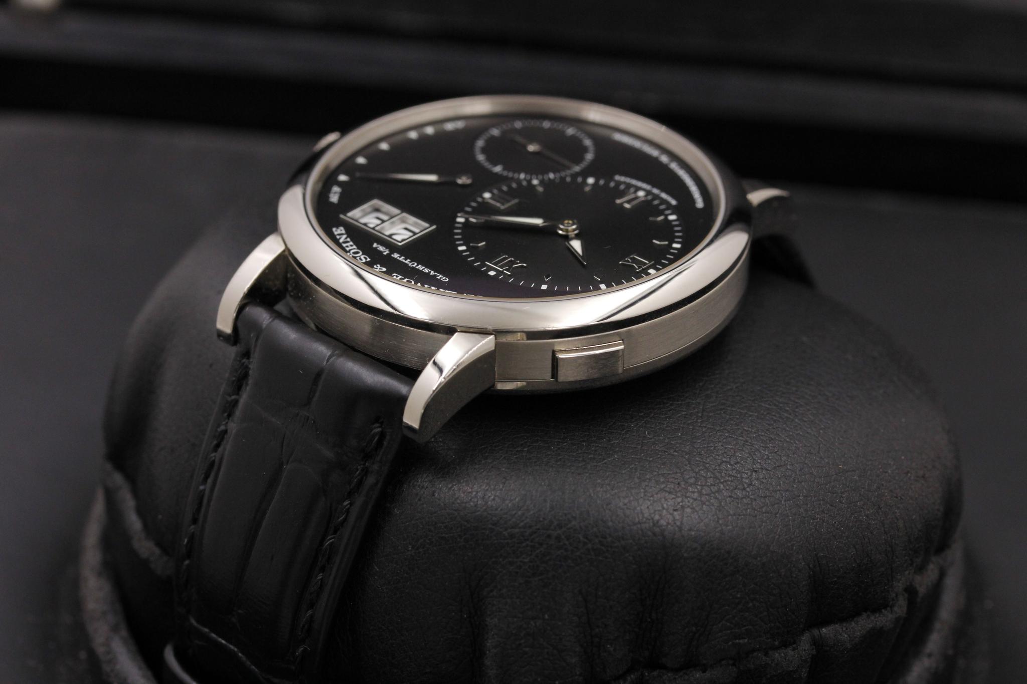 Watch Image 5