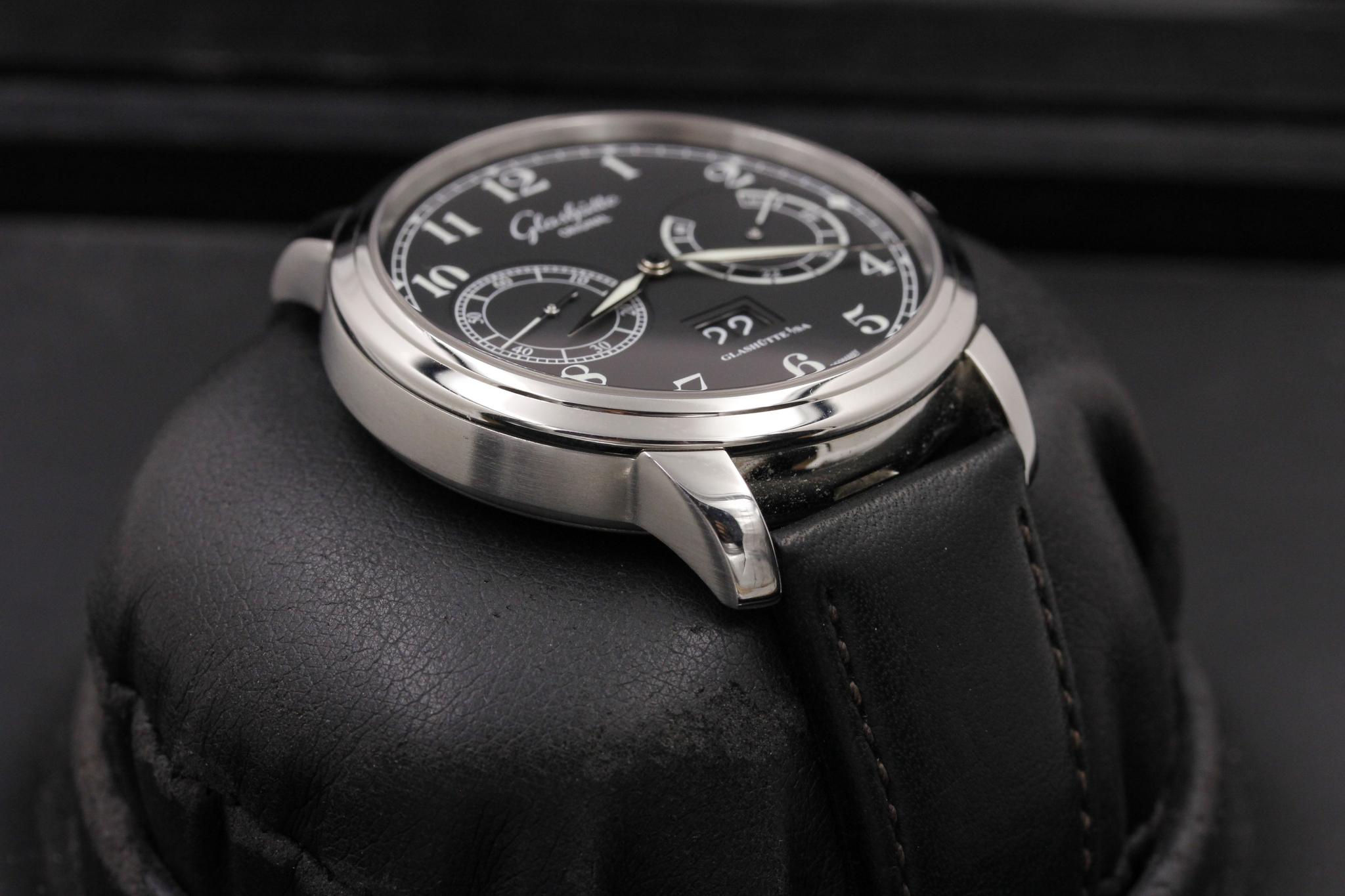 Watch Image 5