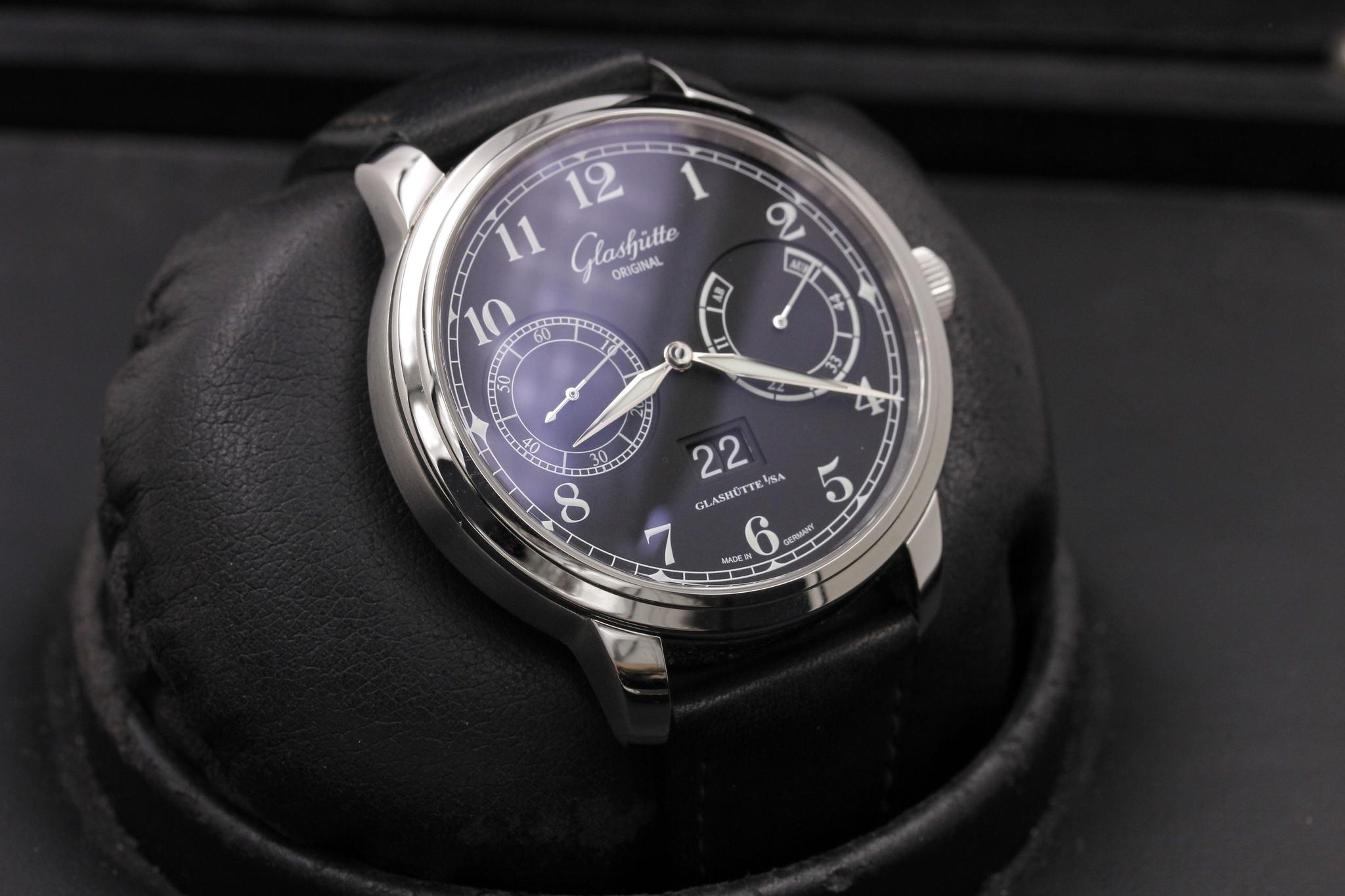 Watch Image 10