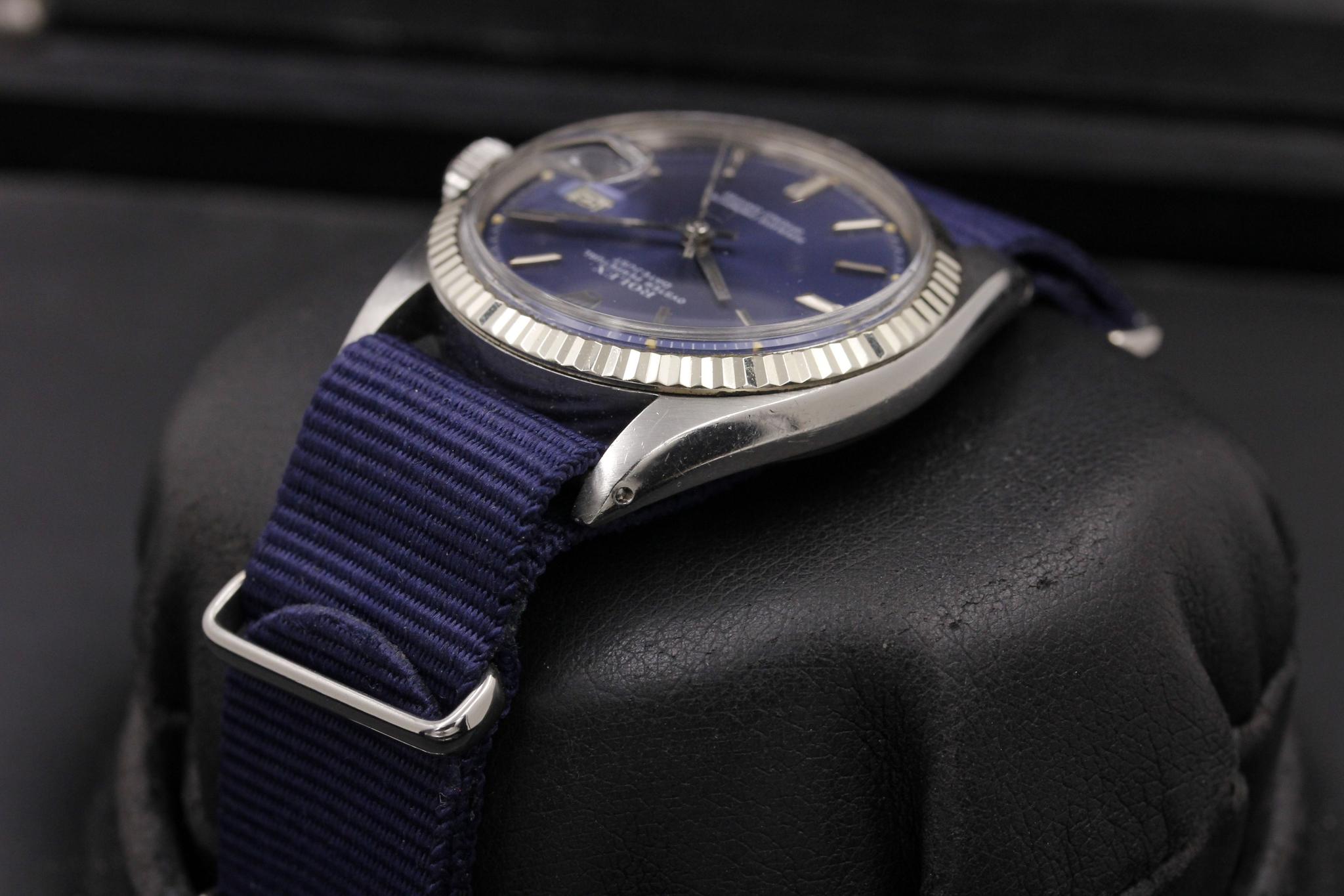 Watch Image 6