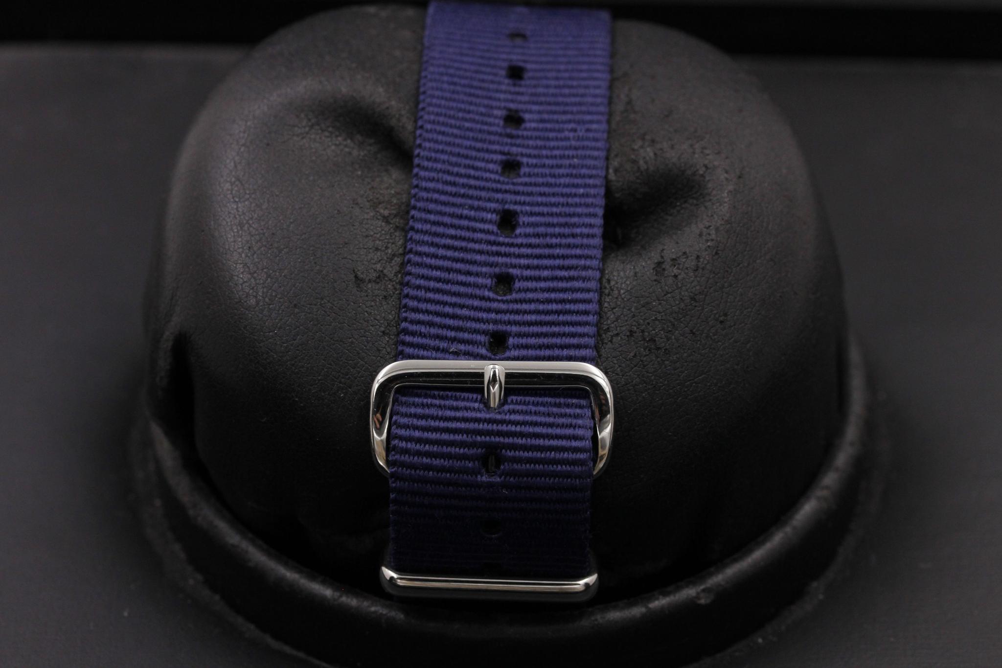 Watch Image 8