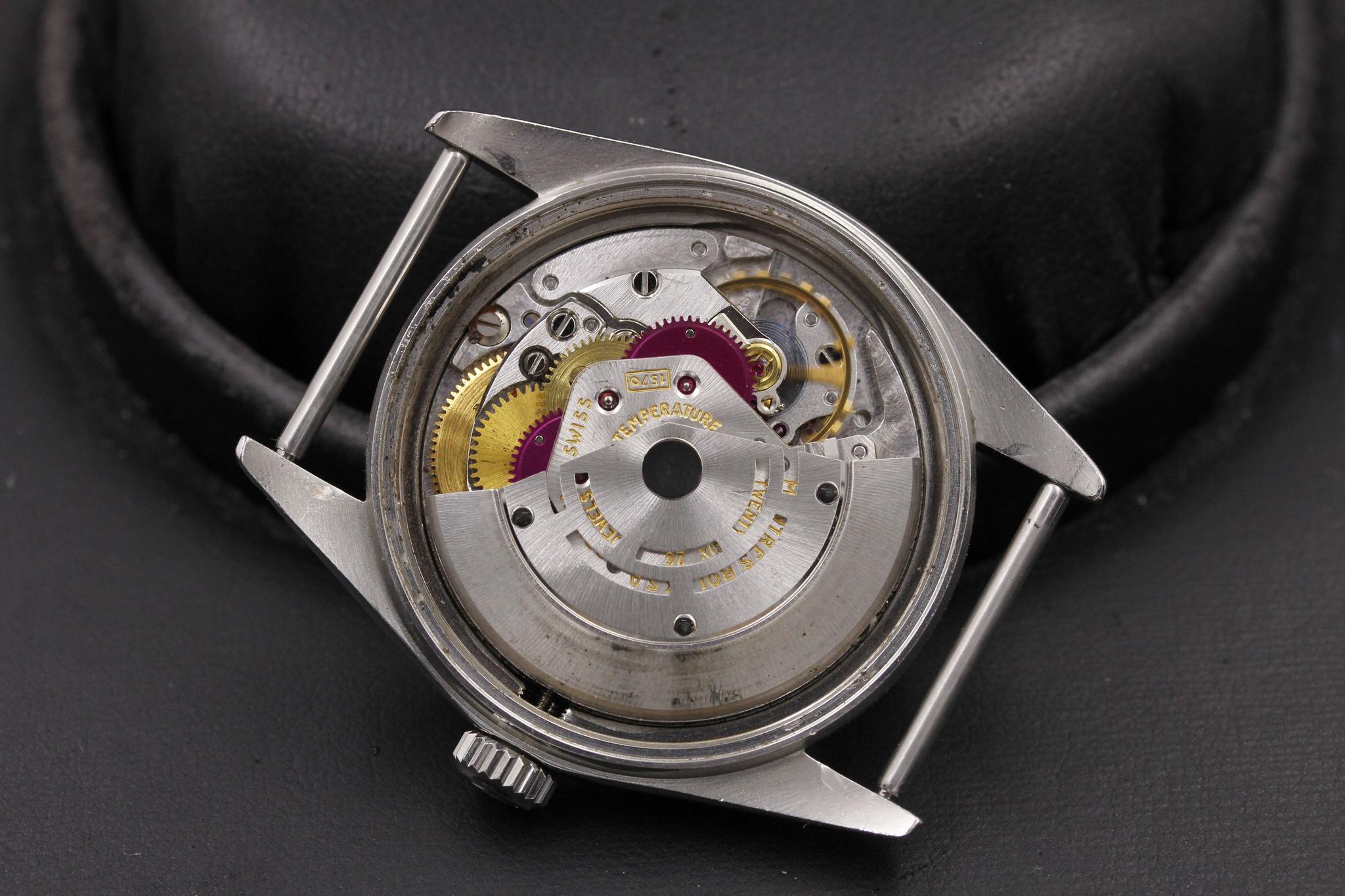 Watch Image 13