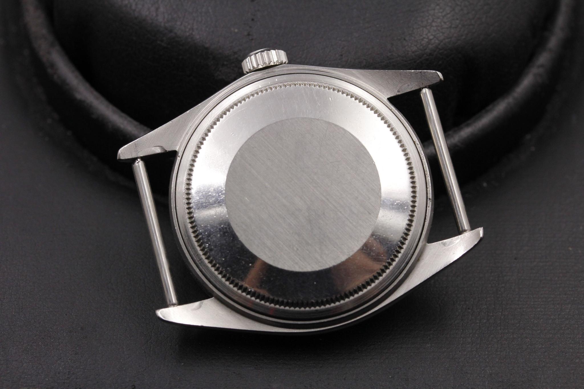 Watch Image 10