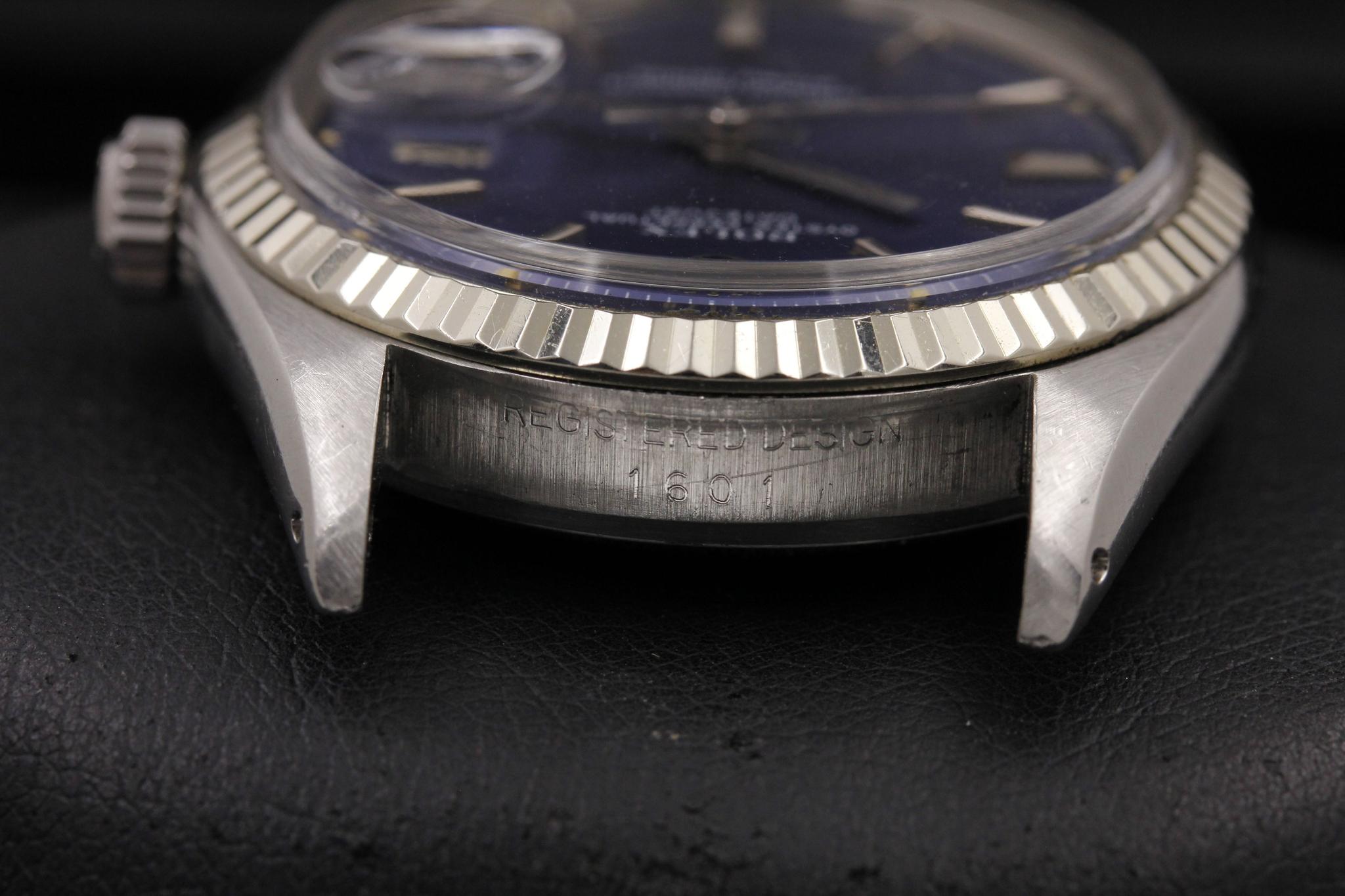 Watch Image 12