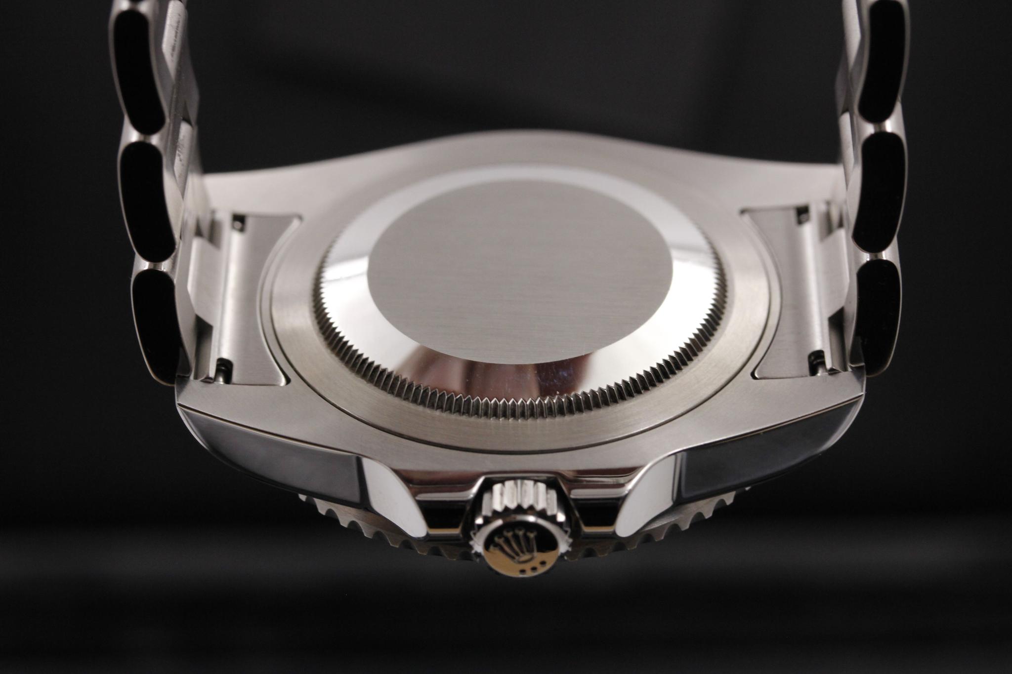 Watch Image 7