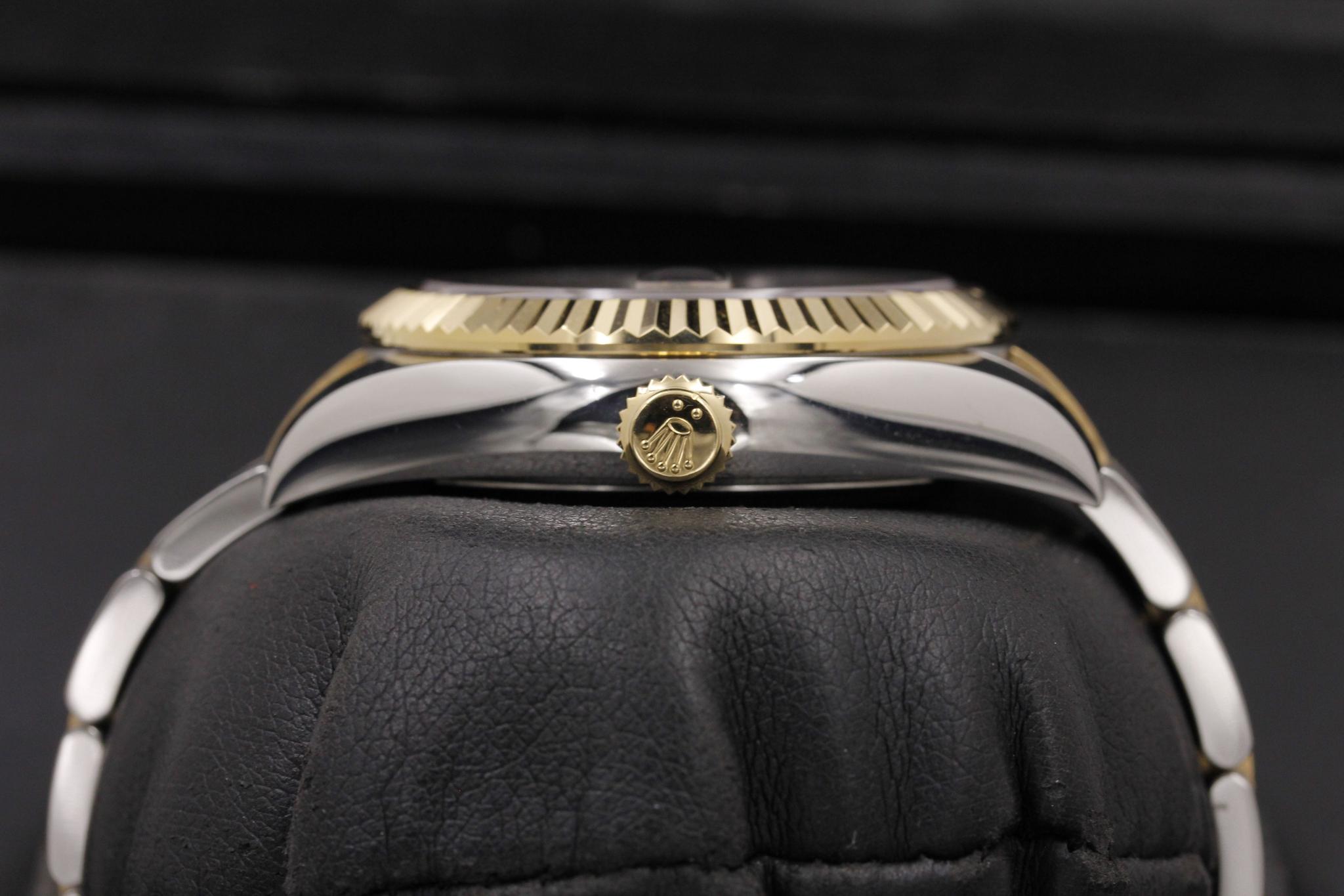 Watch Image 3