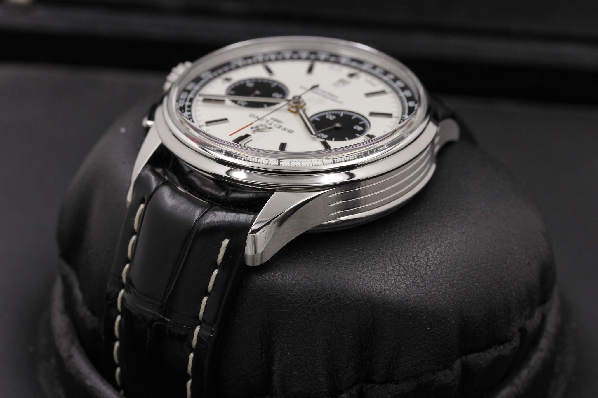 Watch Image 5