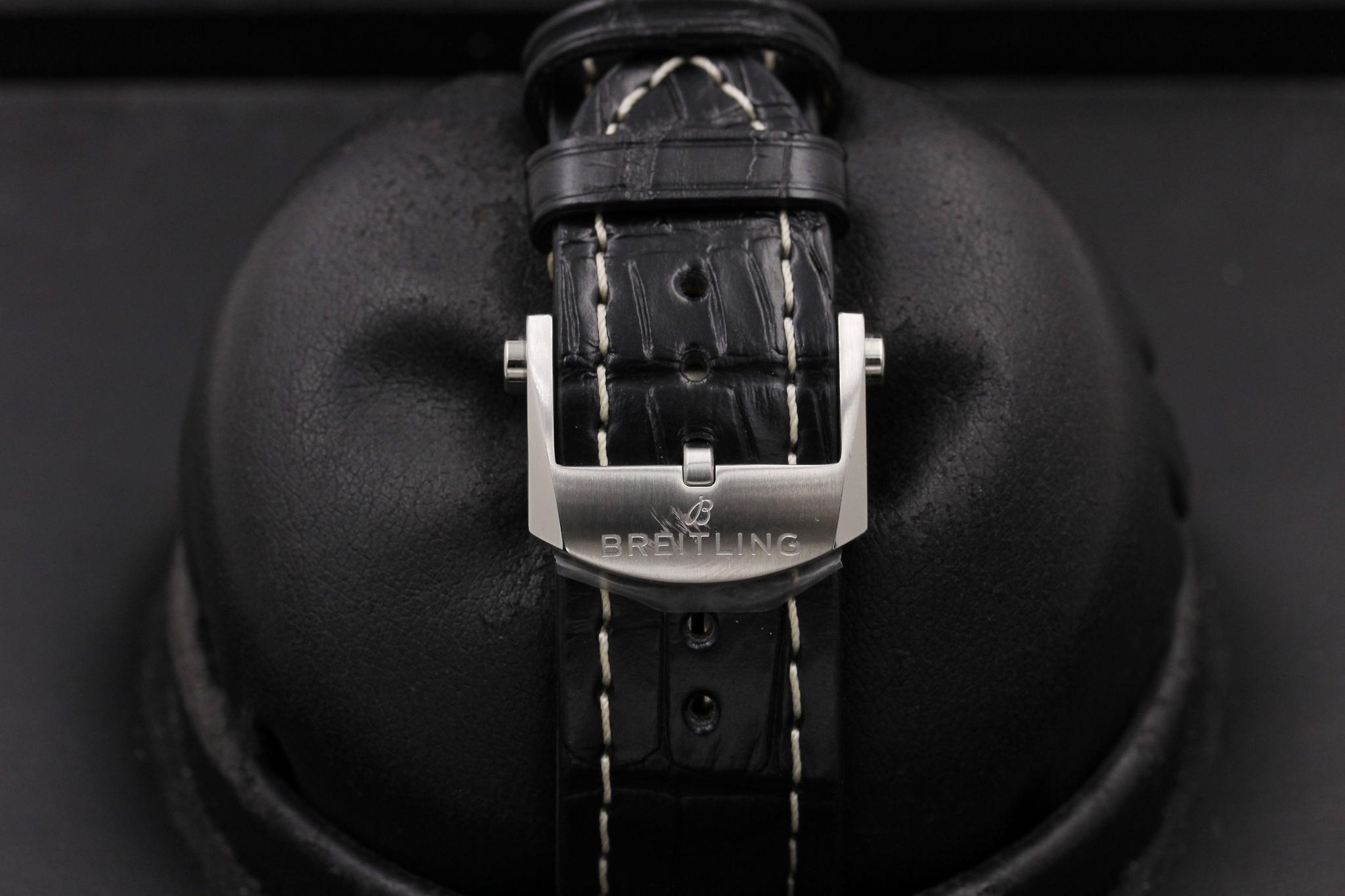 Watch Image 7
