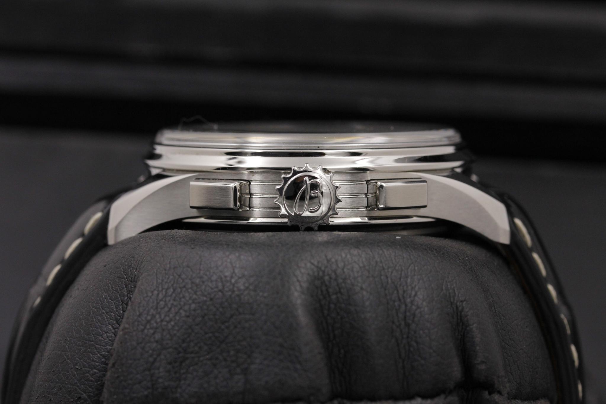 Watch Image 3