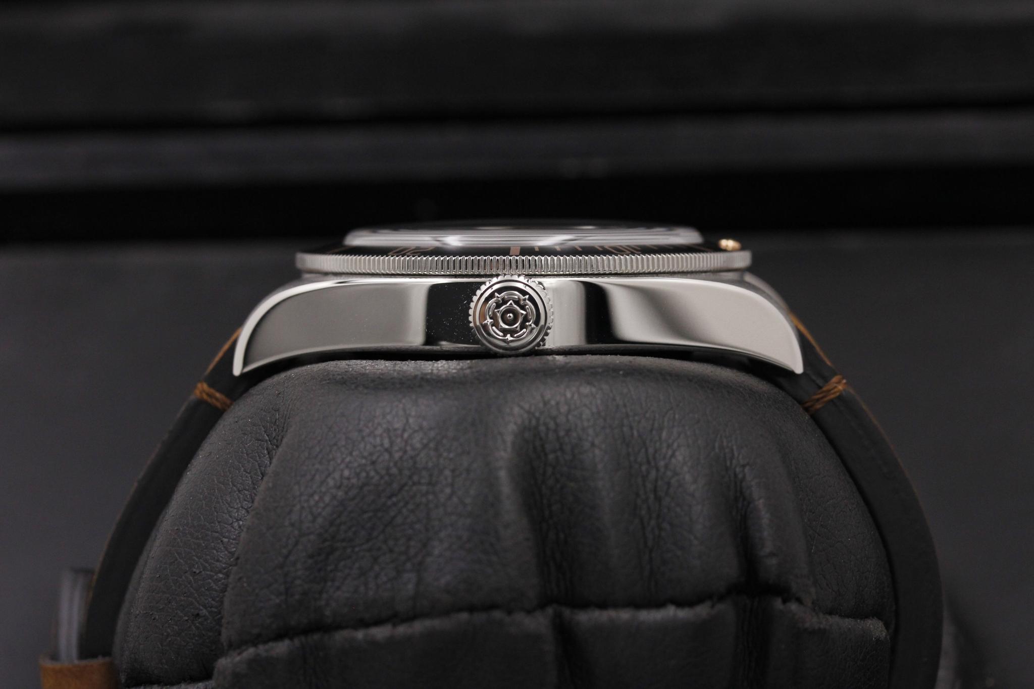 Watch Image 3