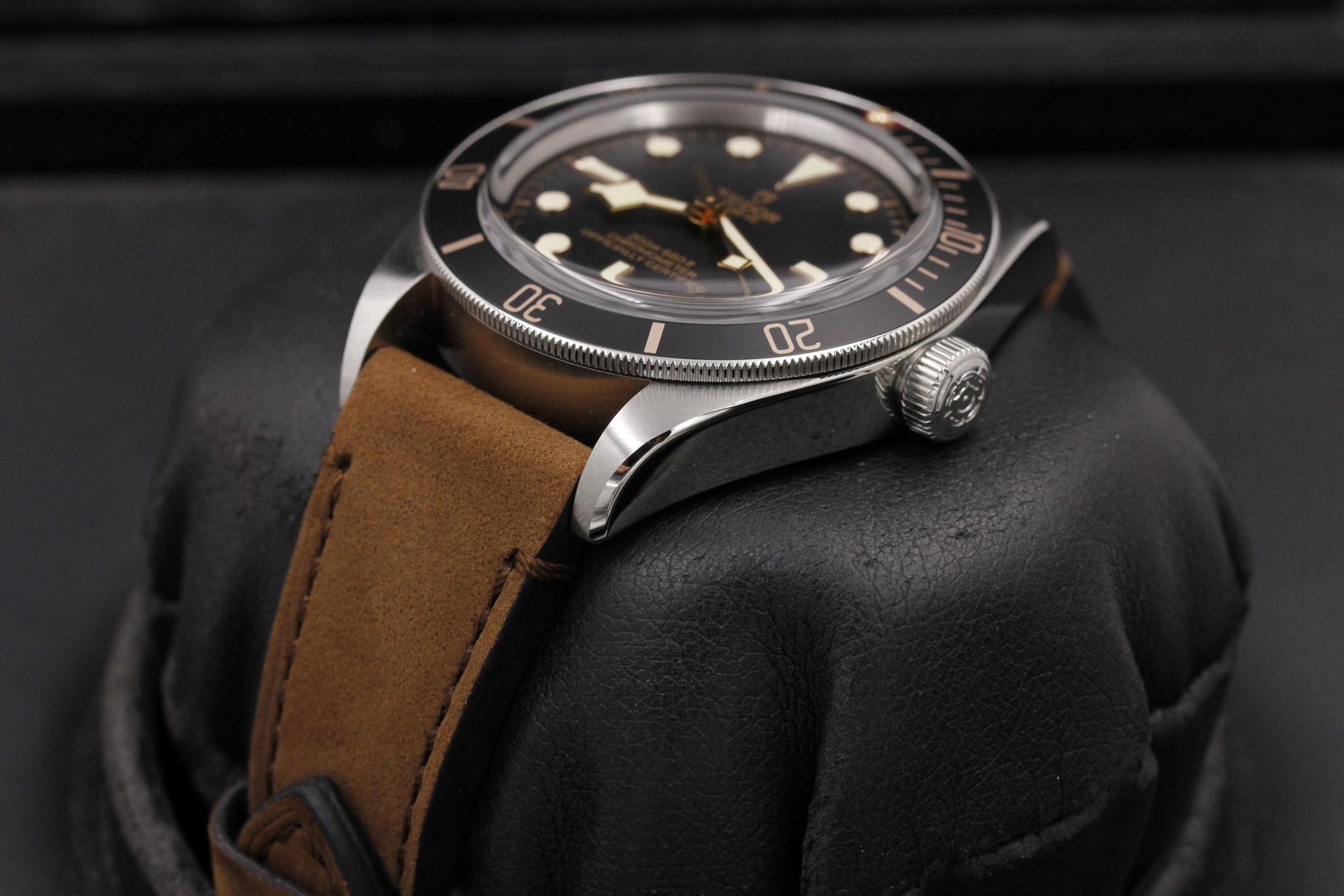 Watch Image 2