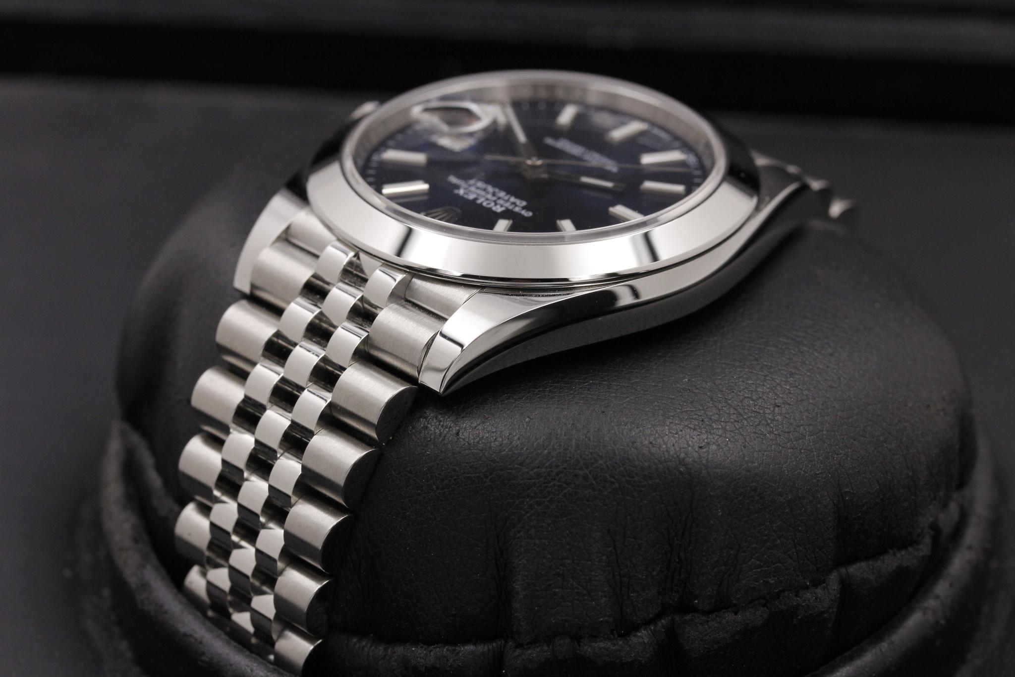 Watch Image 5