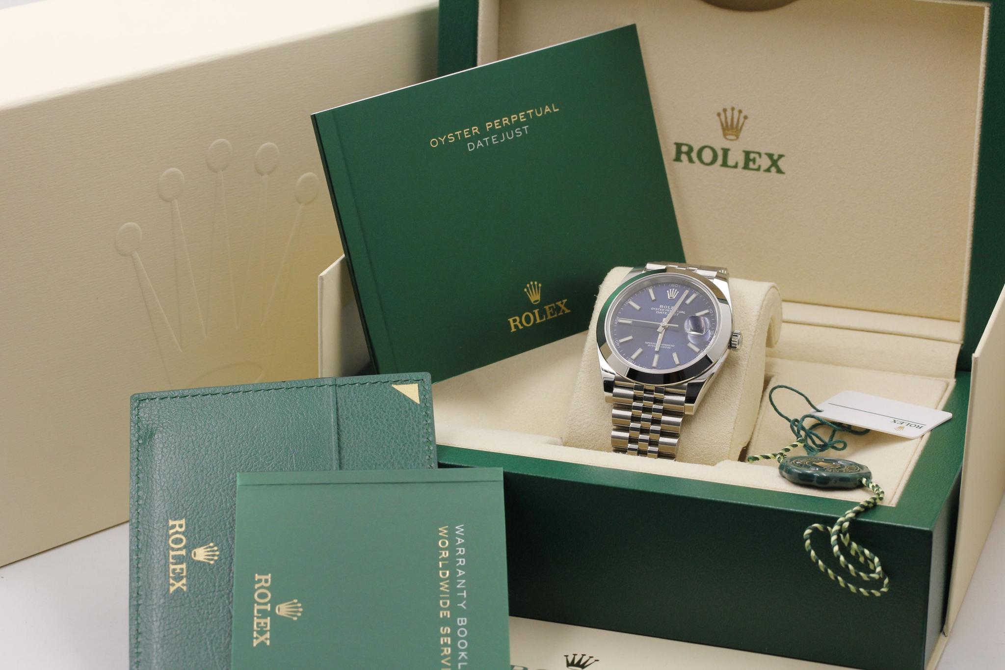 Watch Image 11