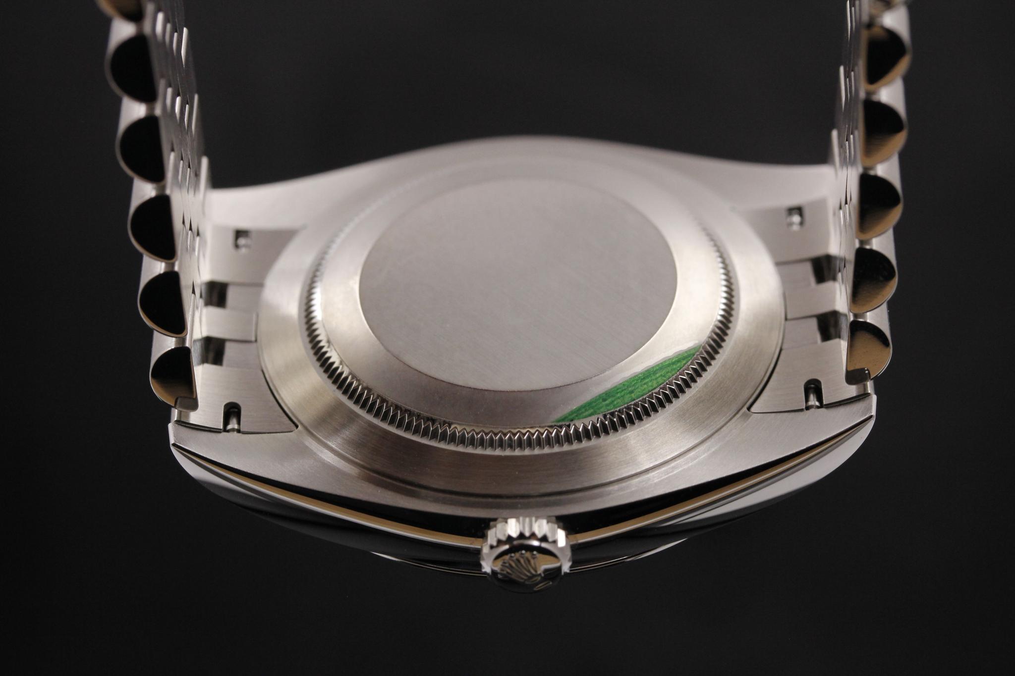 Watch Image 7