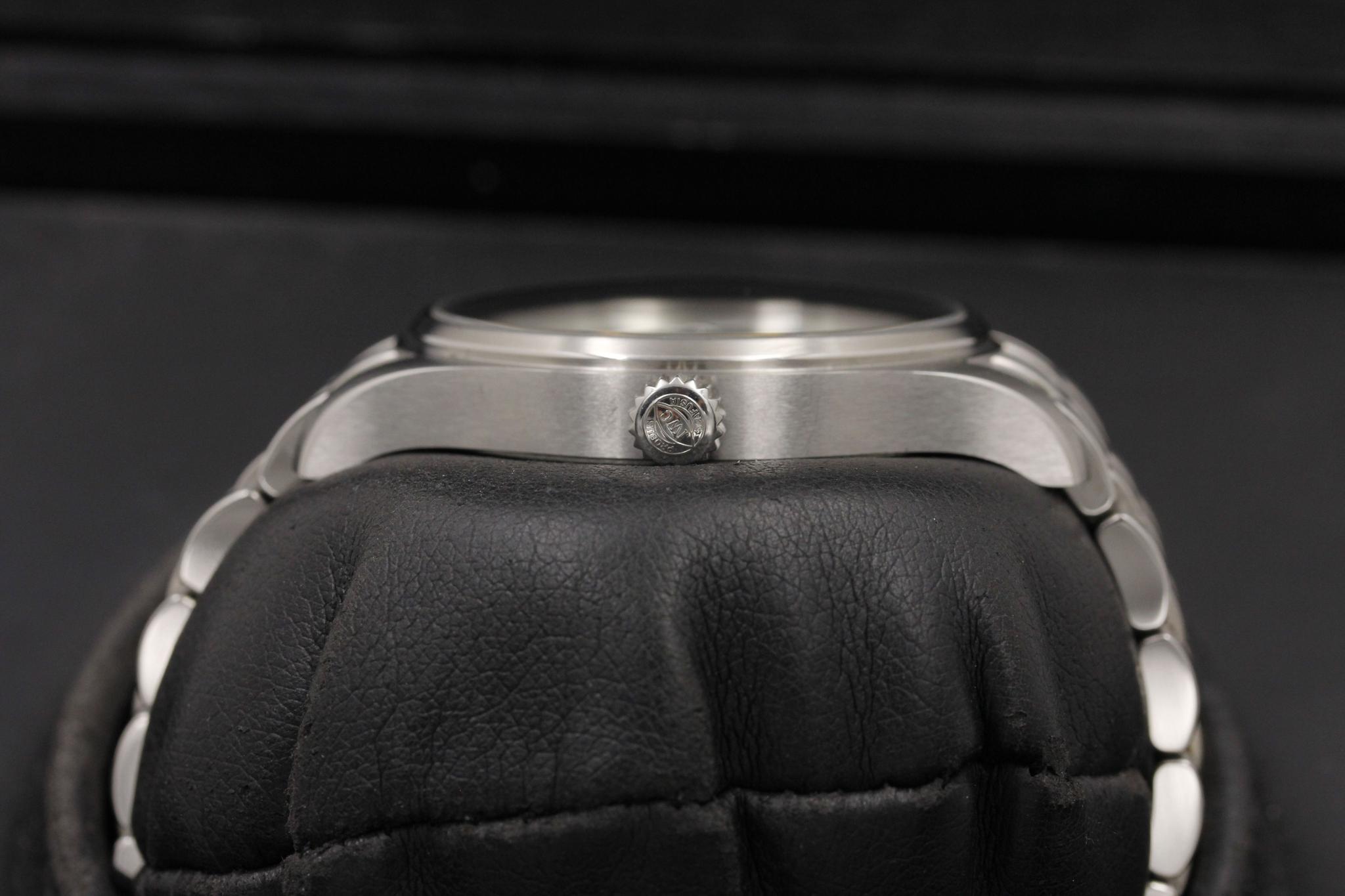 Watch Image 3