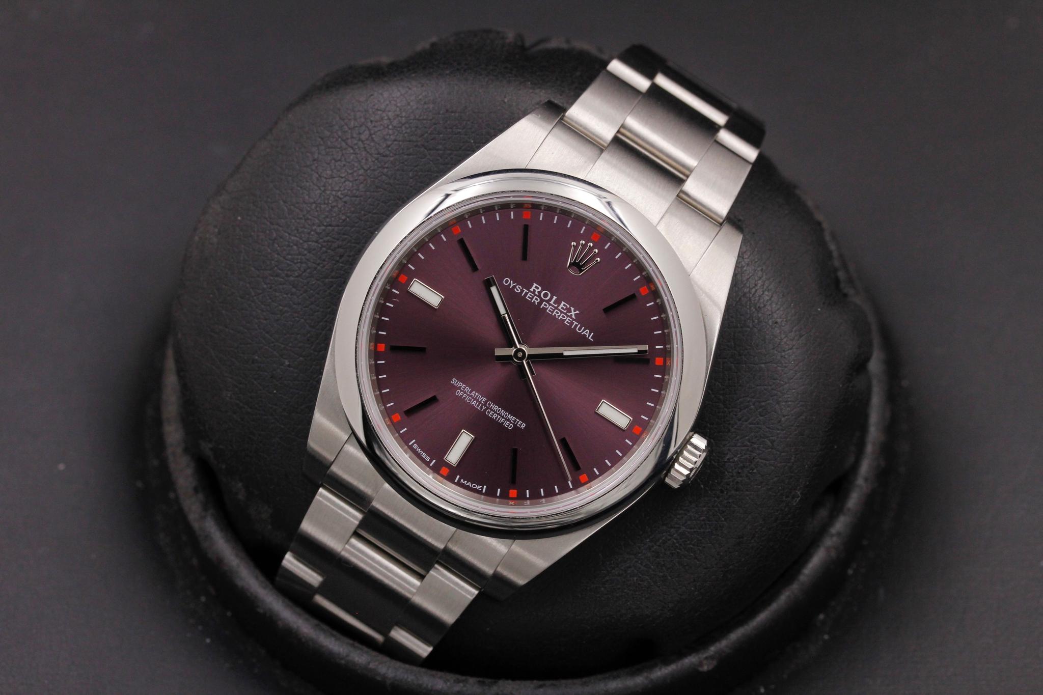 Watch Image 9