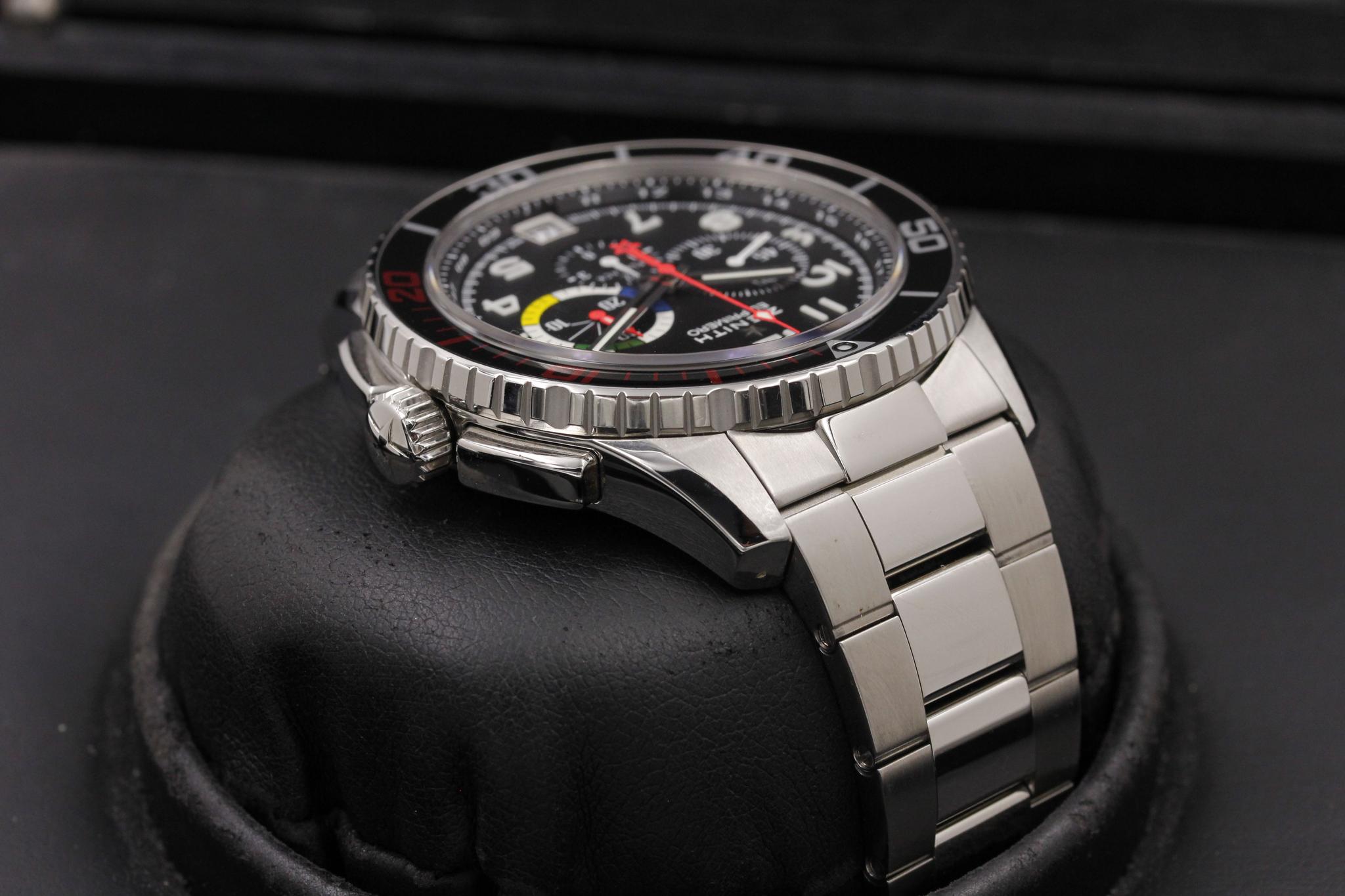 Watch Image 4