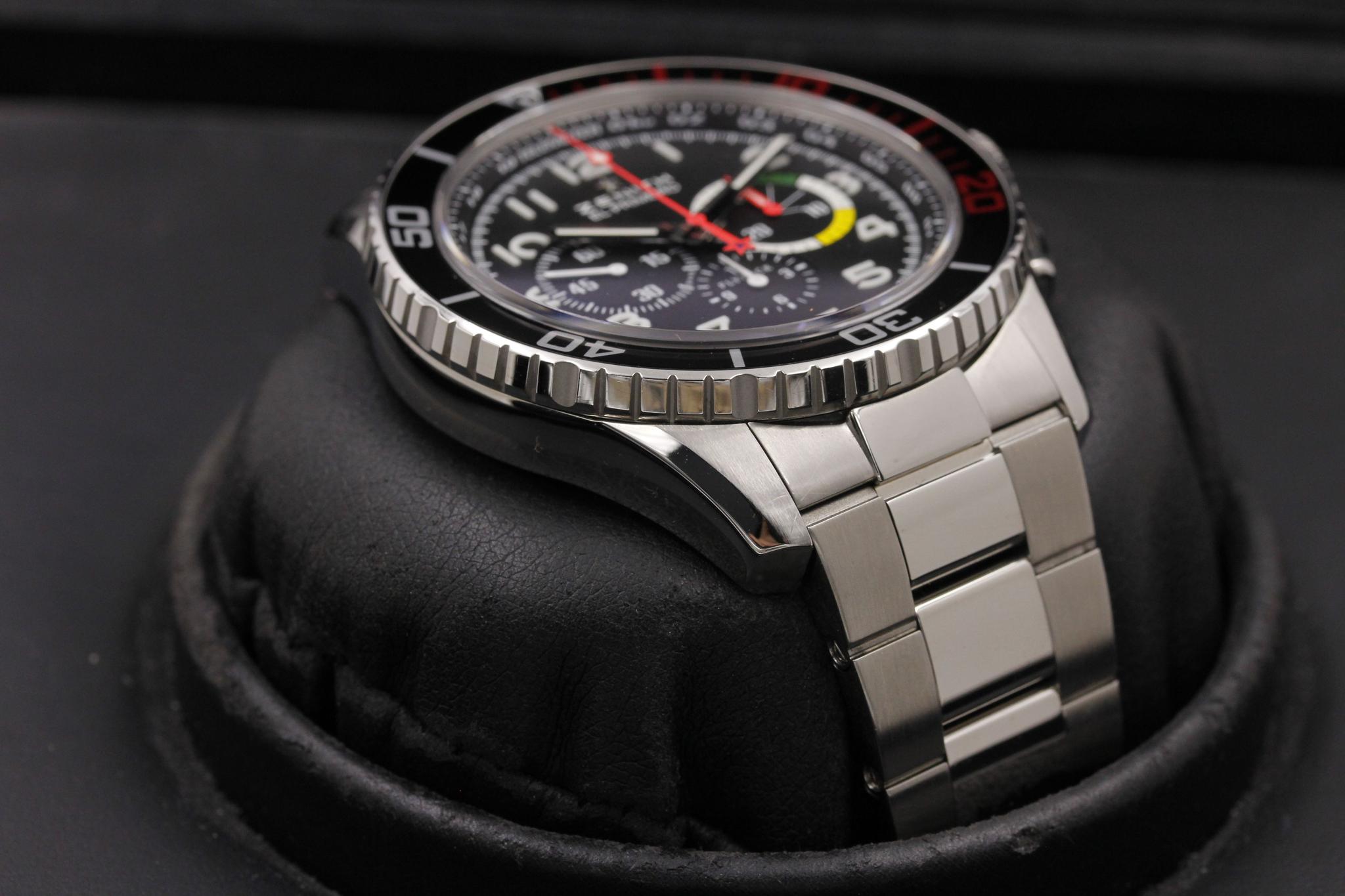 Watch Image 6