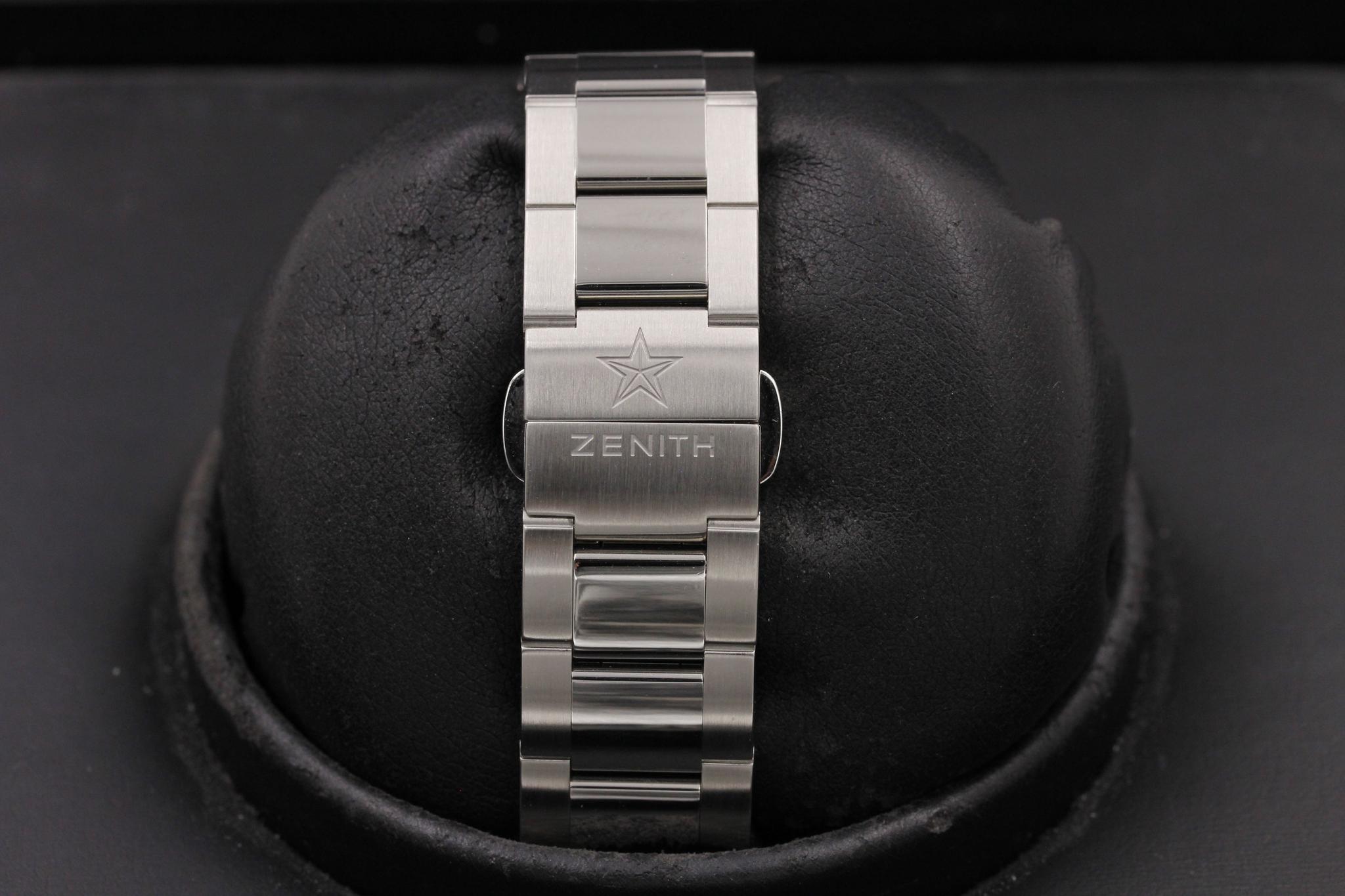 Watch Image 8