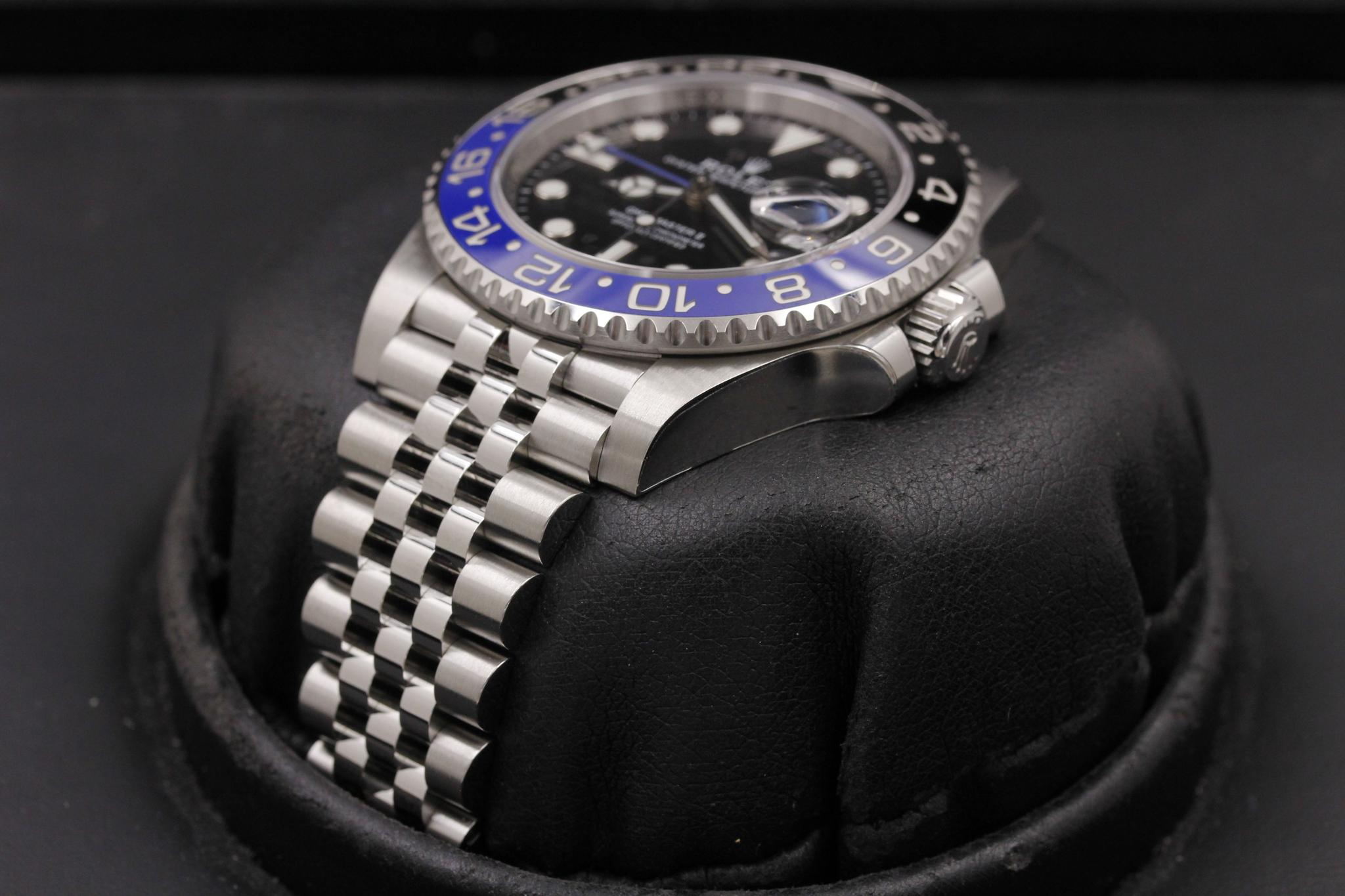 Watch Image 2