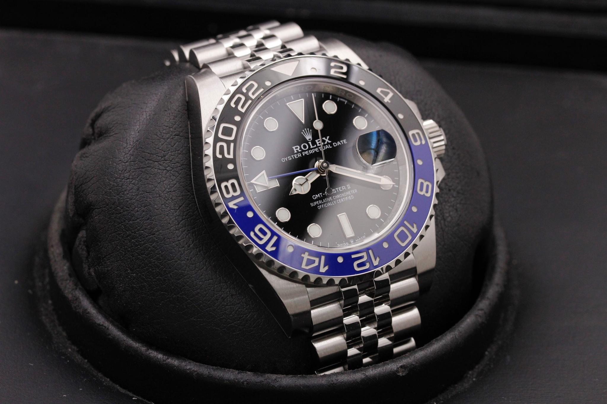 Watch Image 9