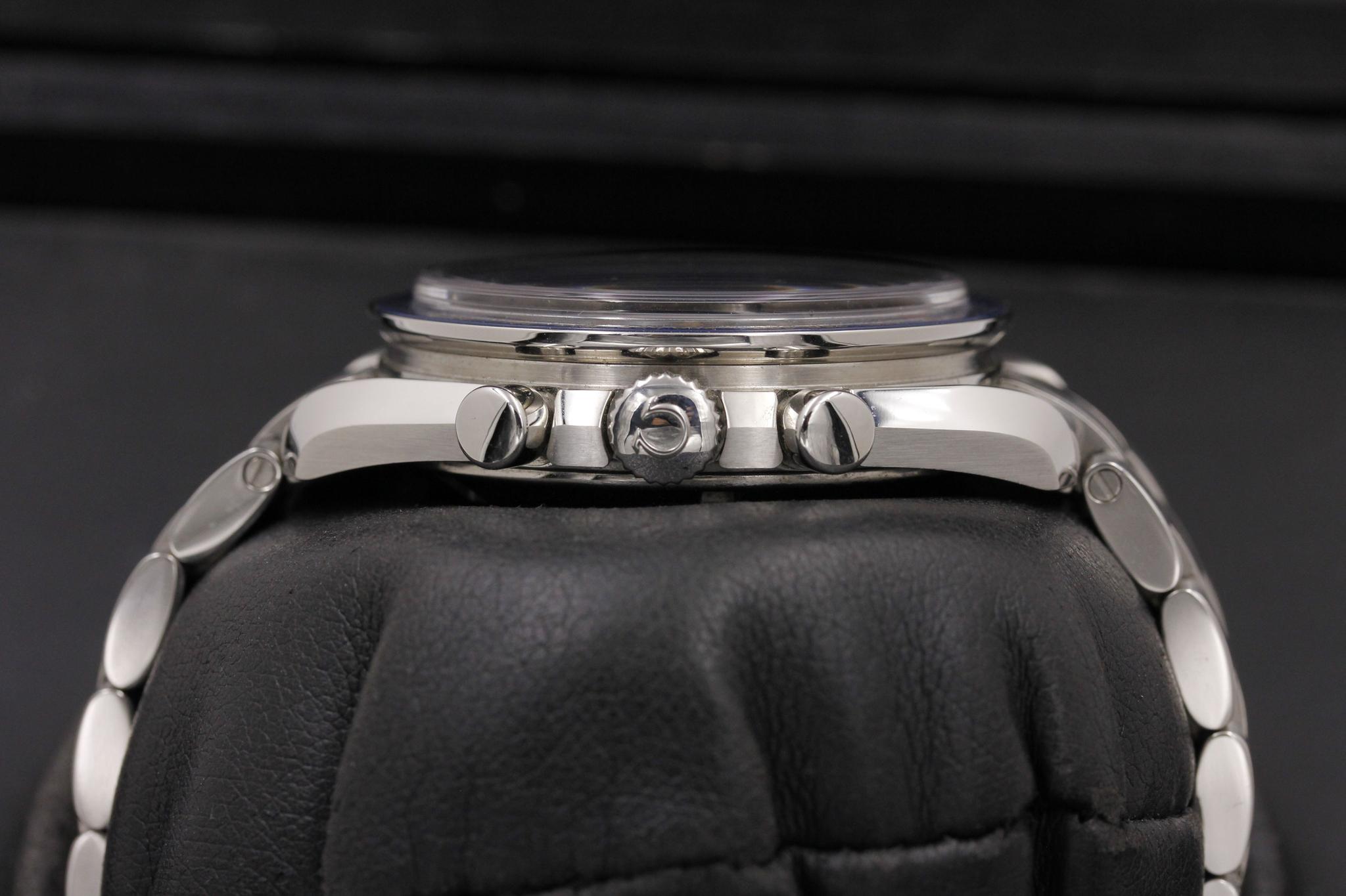 Watch Image 3