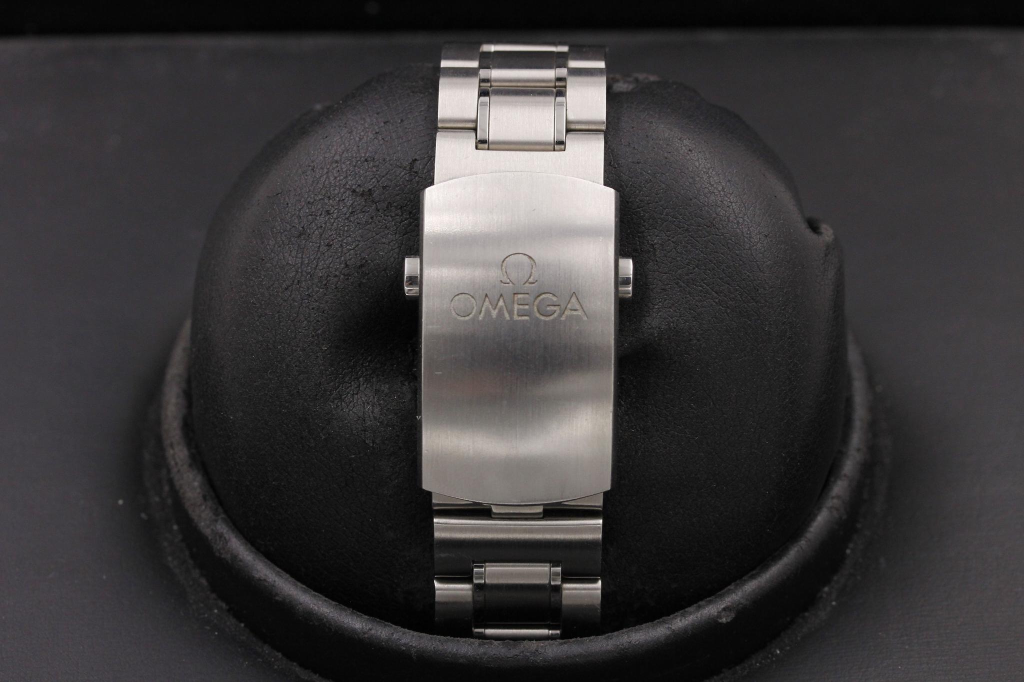 Watch Image 8