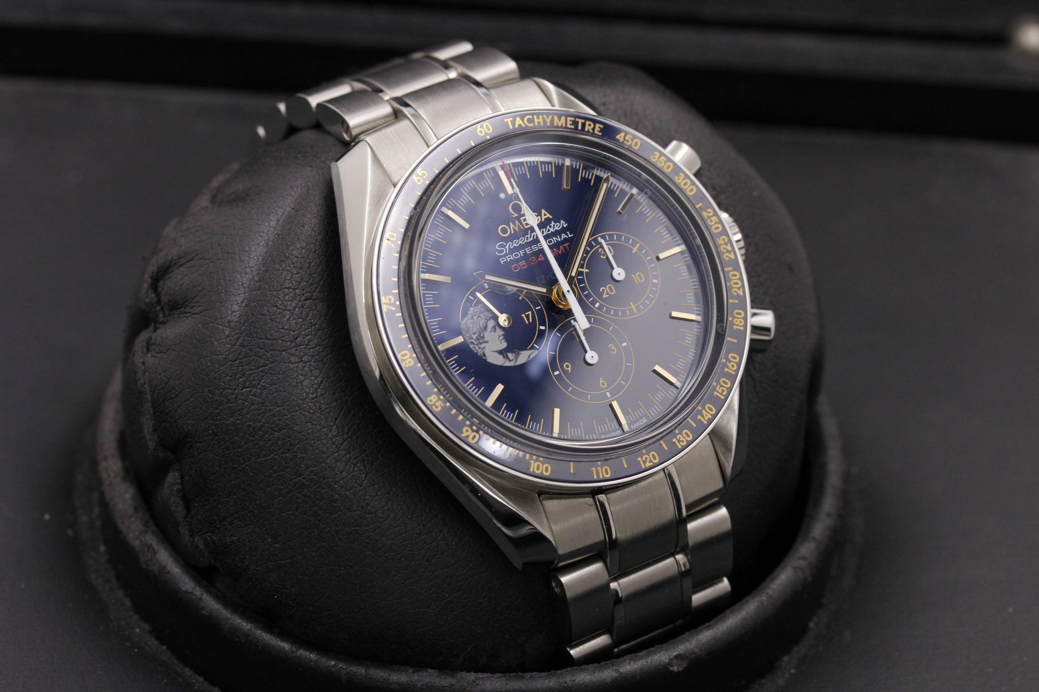 Watch Image 10