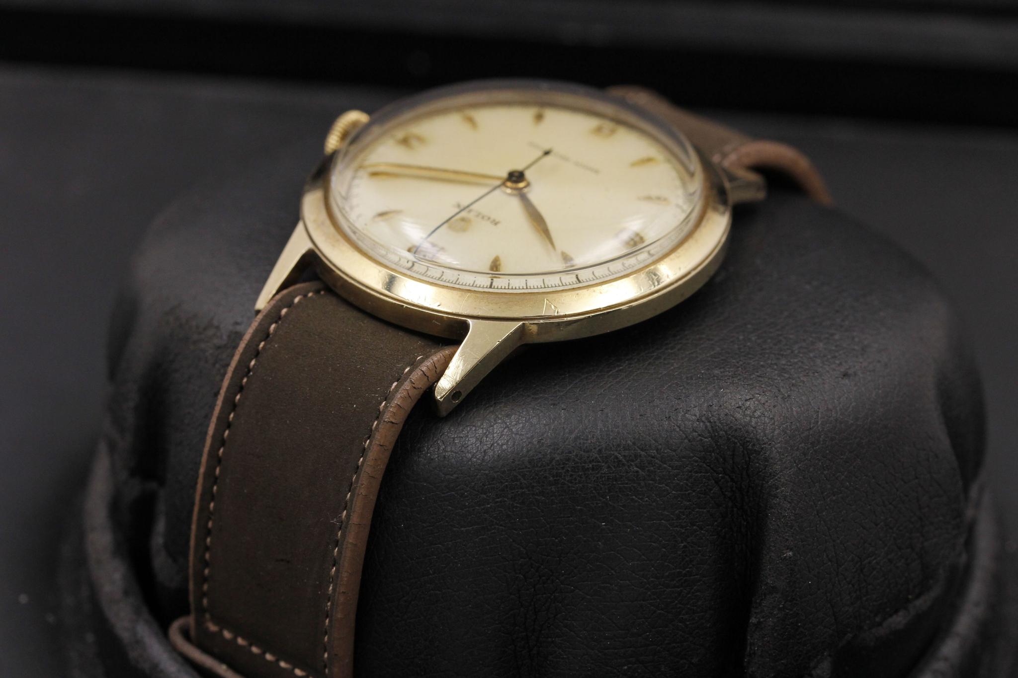 Watch Image 6