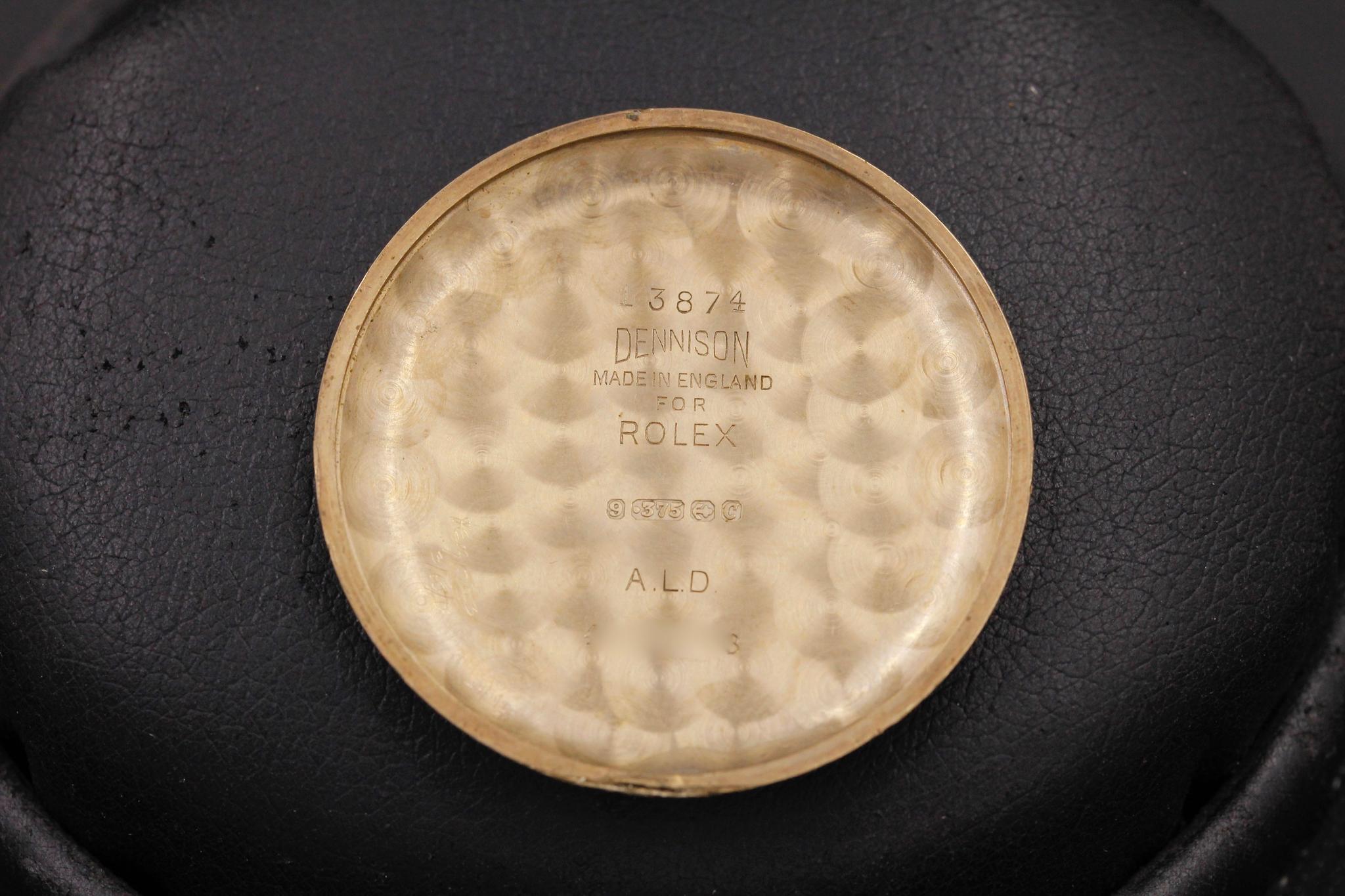 Watch Image 12