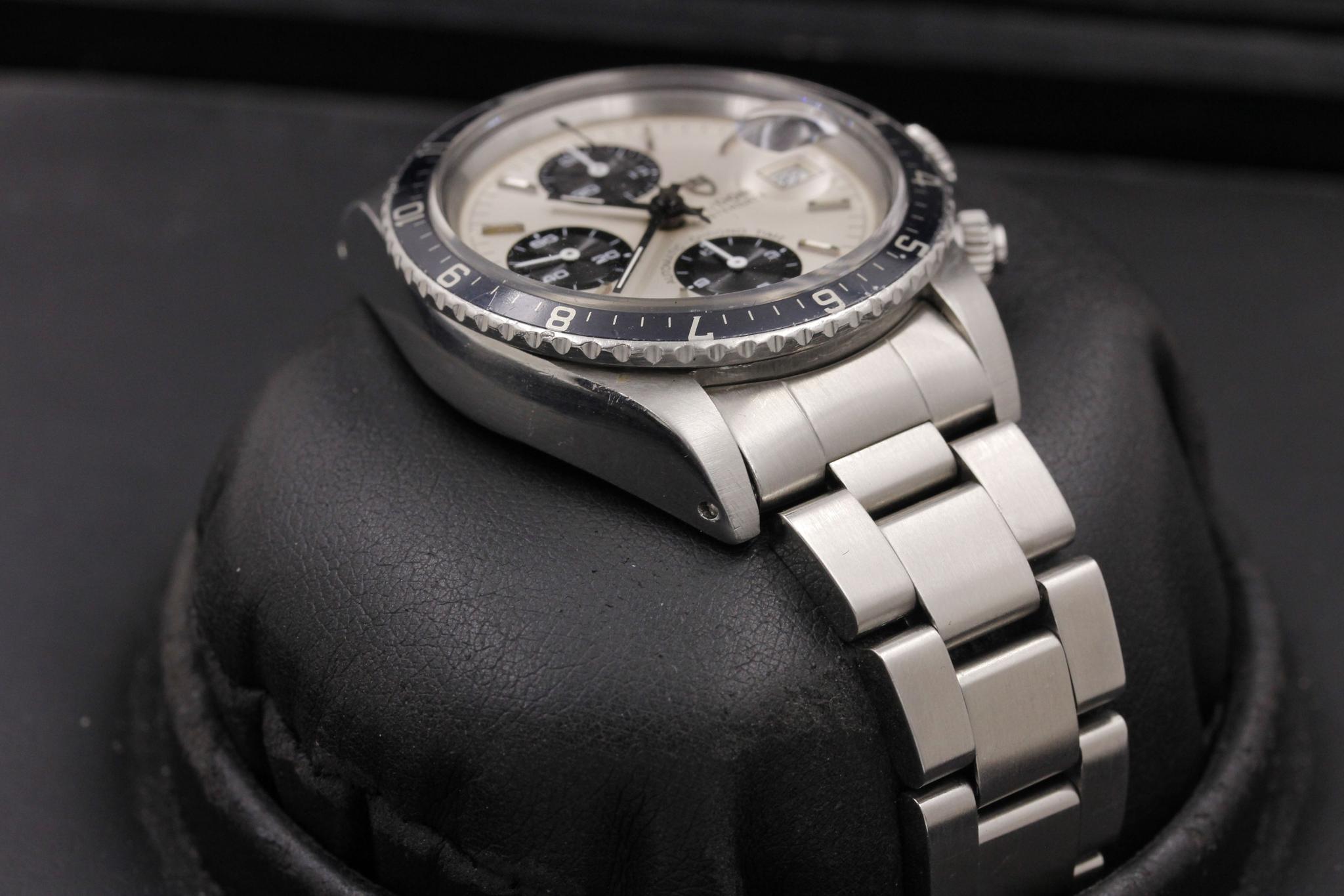 Watch Image 6