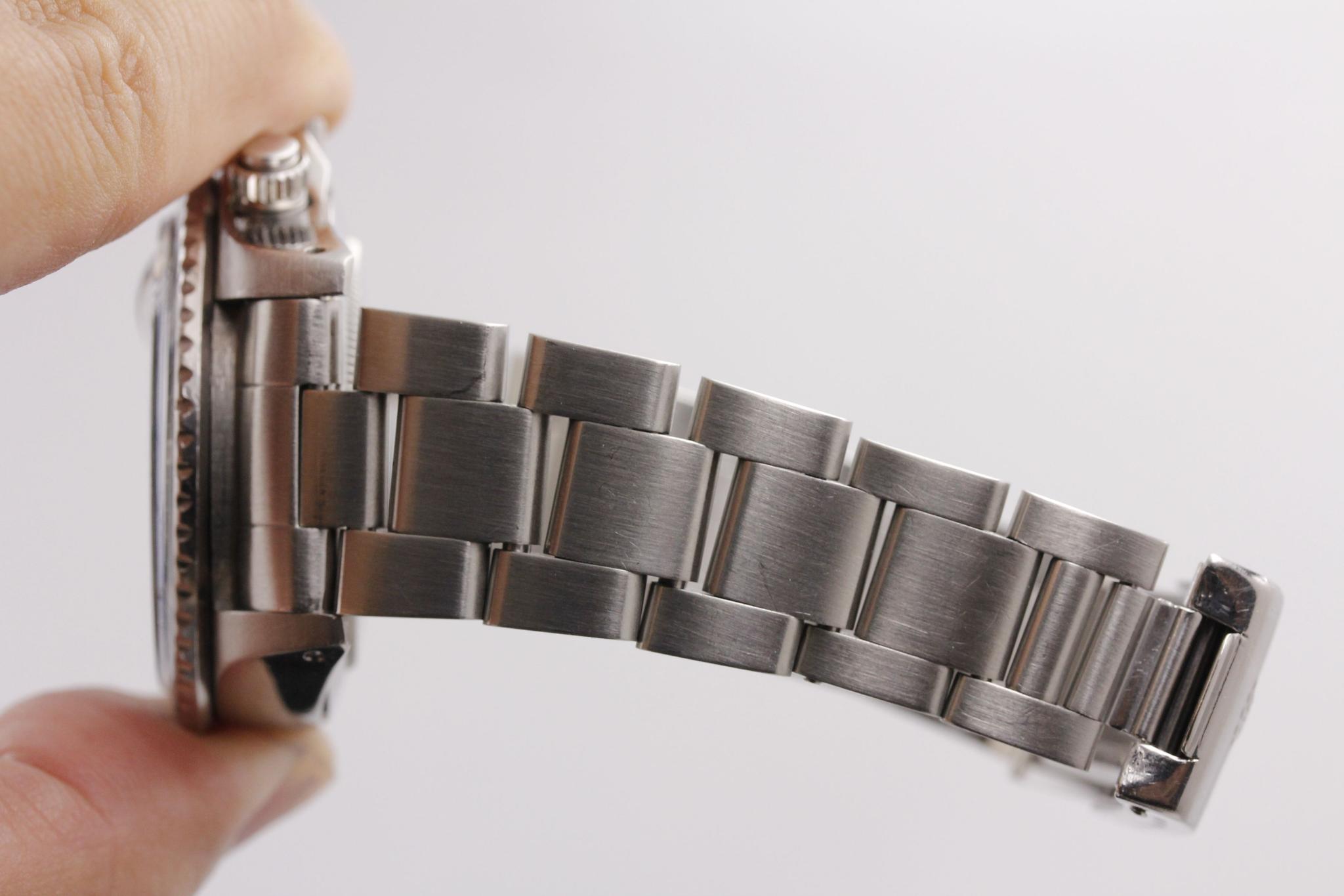 Watch Image 12