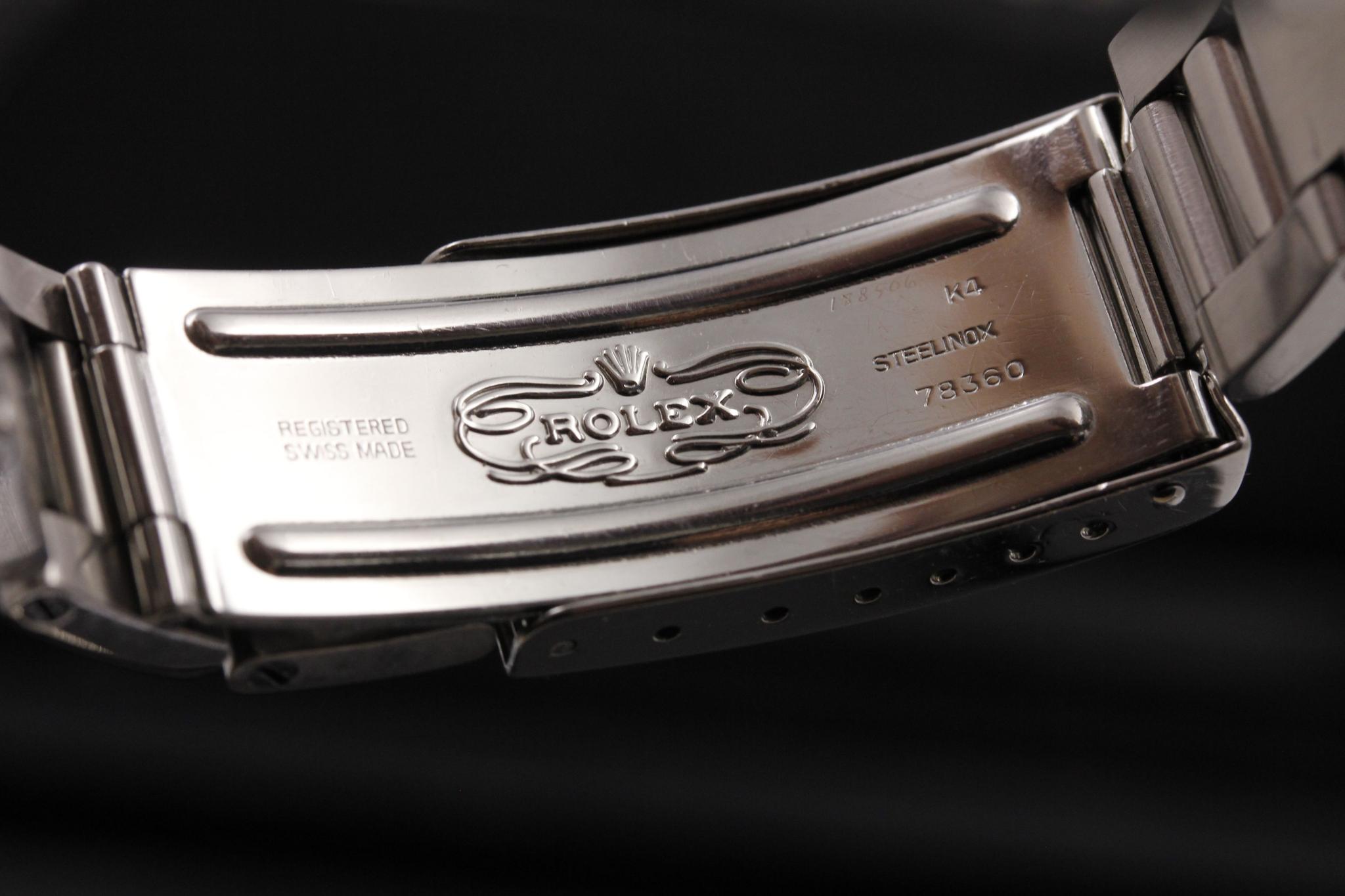 Watch Image 11