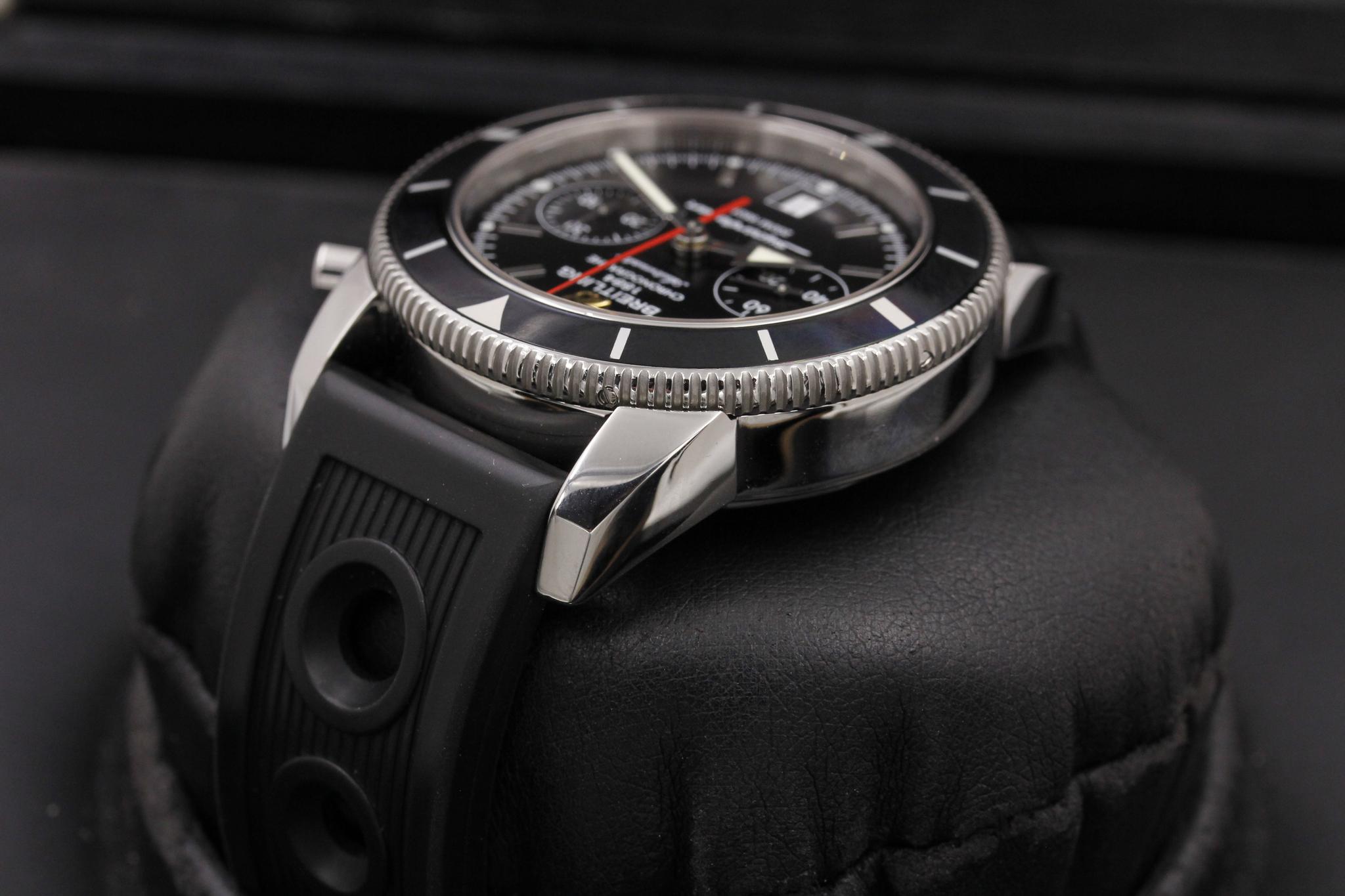 Watch Image 5